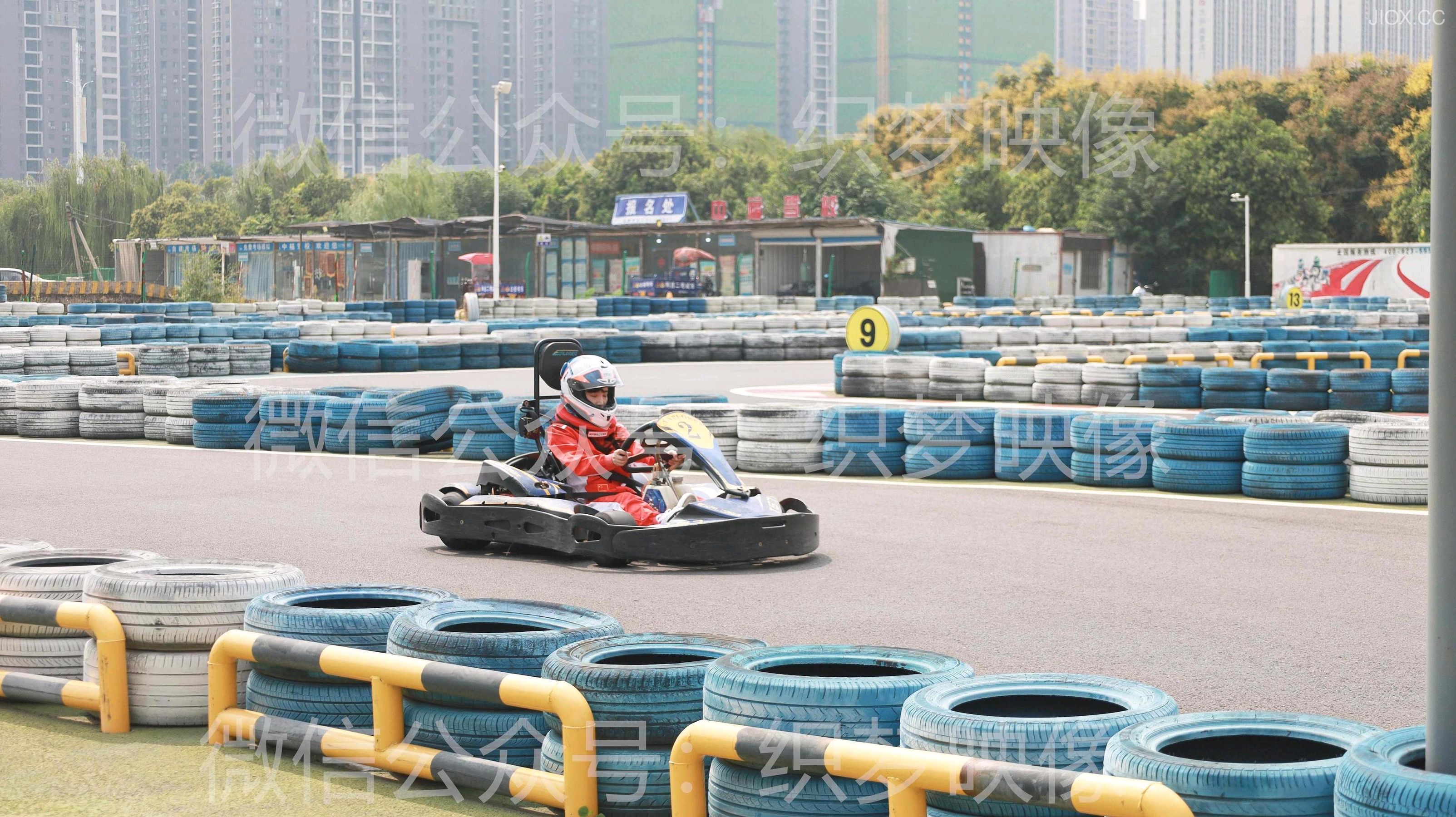 [织梦映像] 寻梦飞车/(288P)