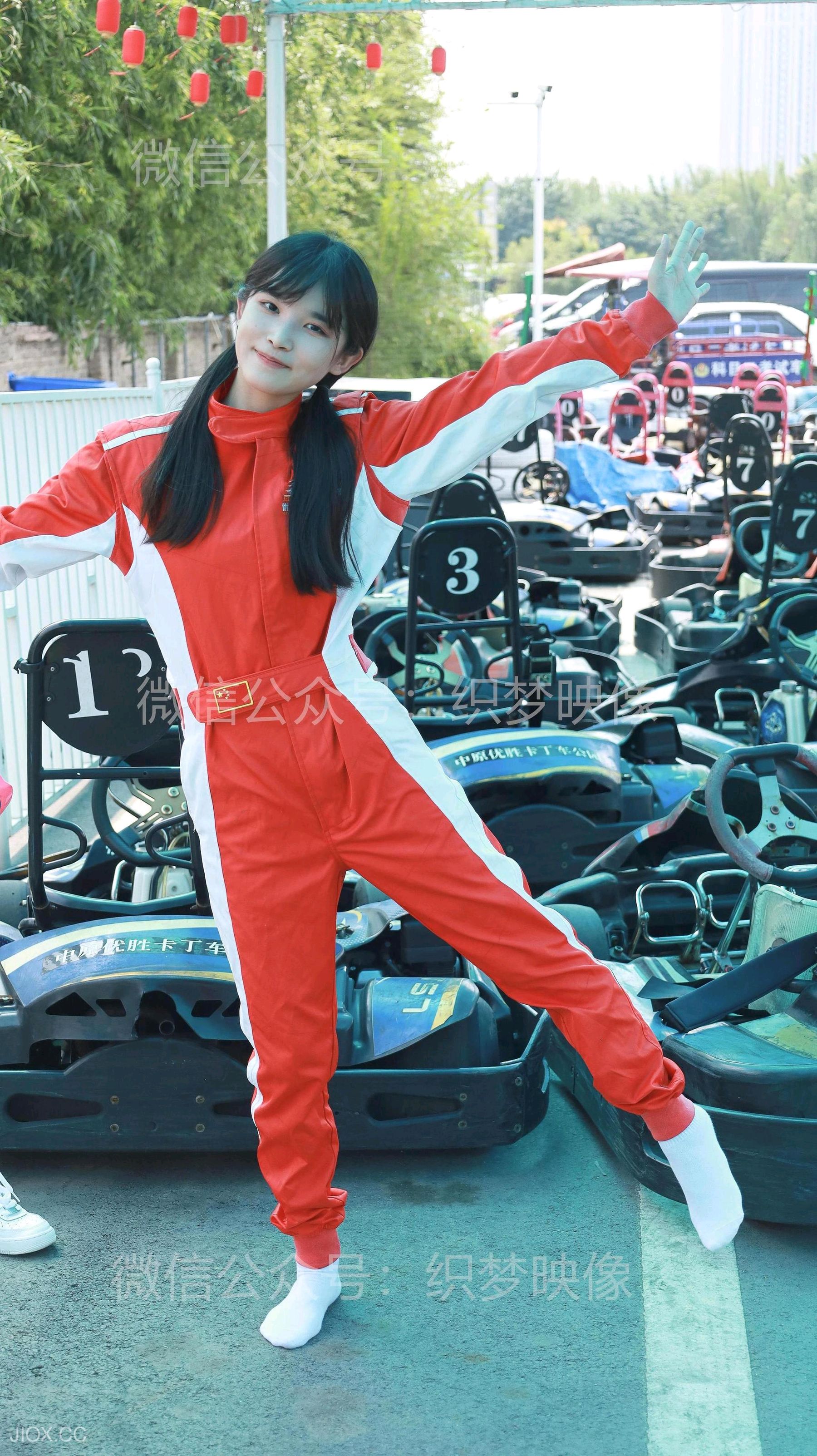 [织梦映像] 寻梦飞车/(288P)