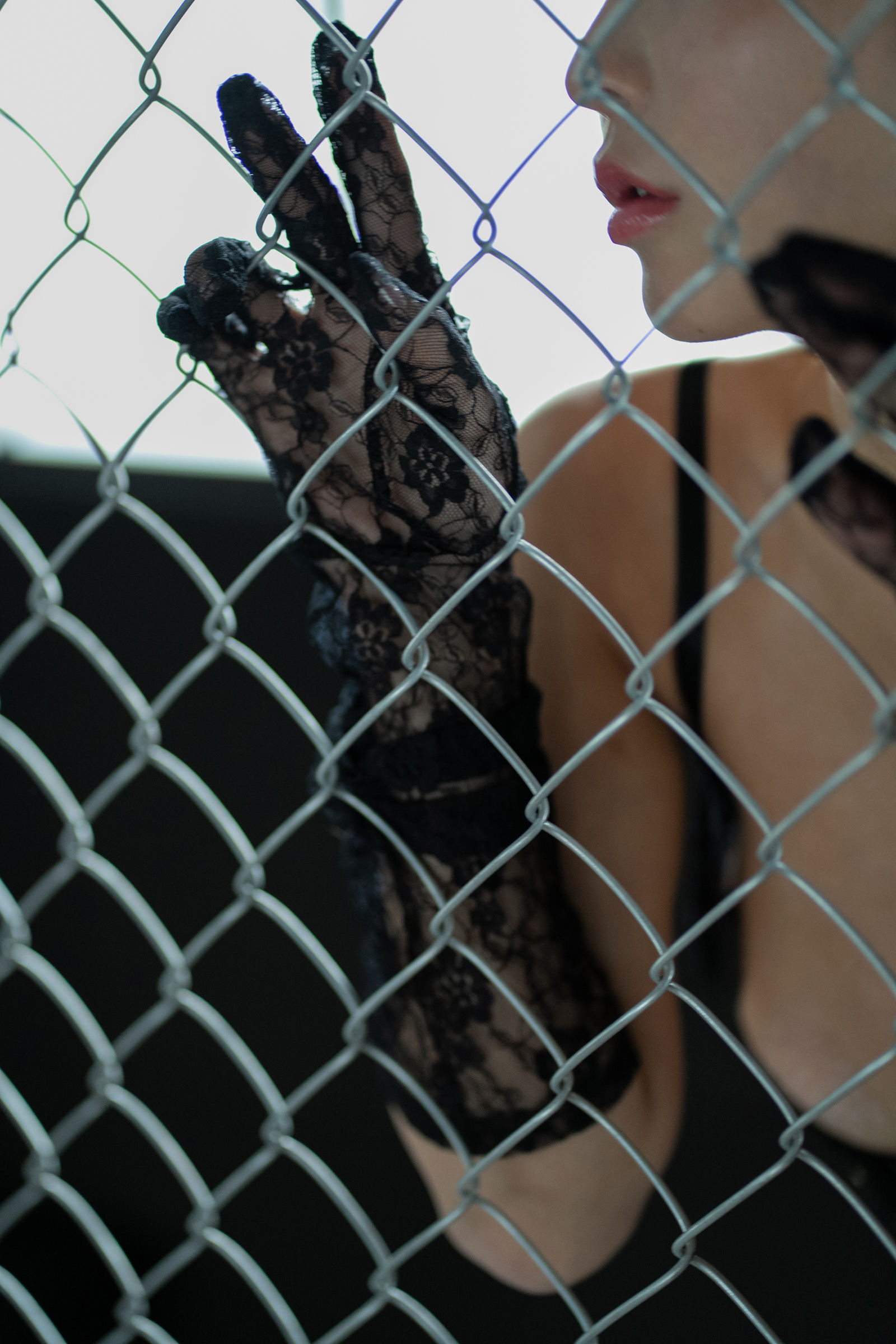 いくみ – (193iKkyu3)  [Fantia] [2024.04.06] Teddy With a Worrying Zipper/(28P)