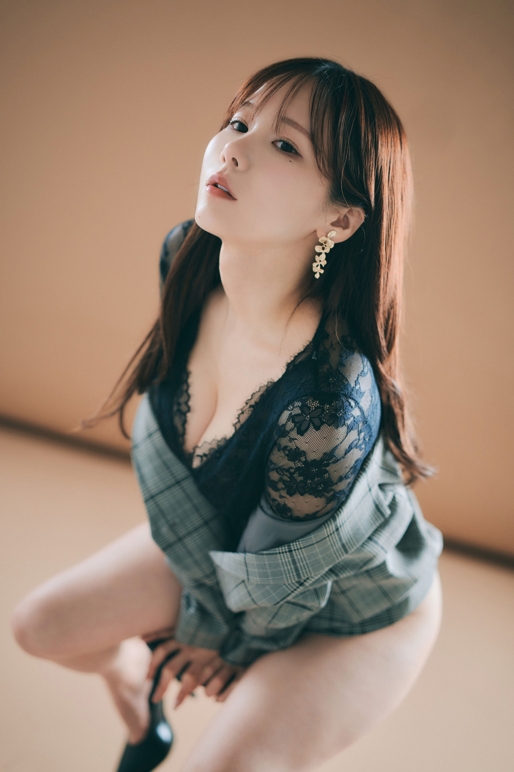 日本甜美COSERけんけん - BLACK LADY/(52P)