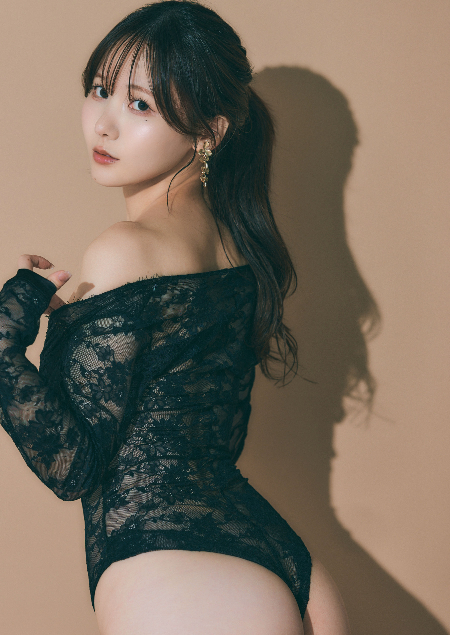日本甜美COSERけんけん - BLACK LADY/(52P)