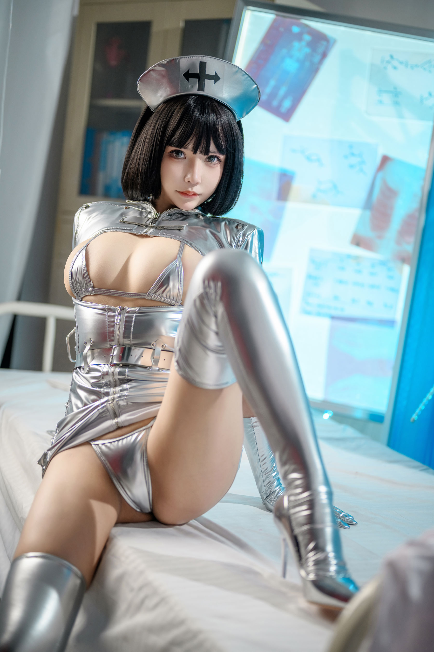 二次元妹子抱走莫子aa - 银护士/(52P)