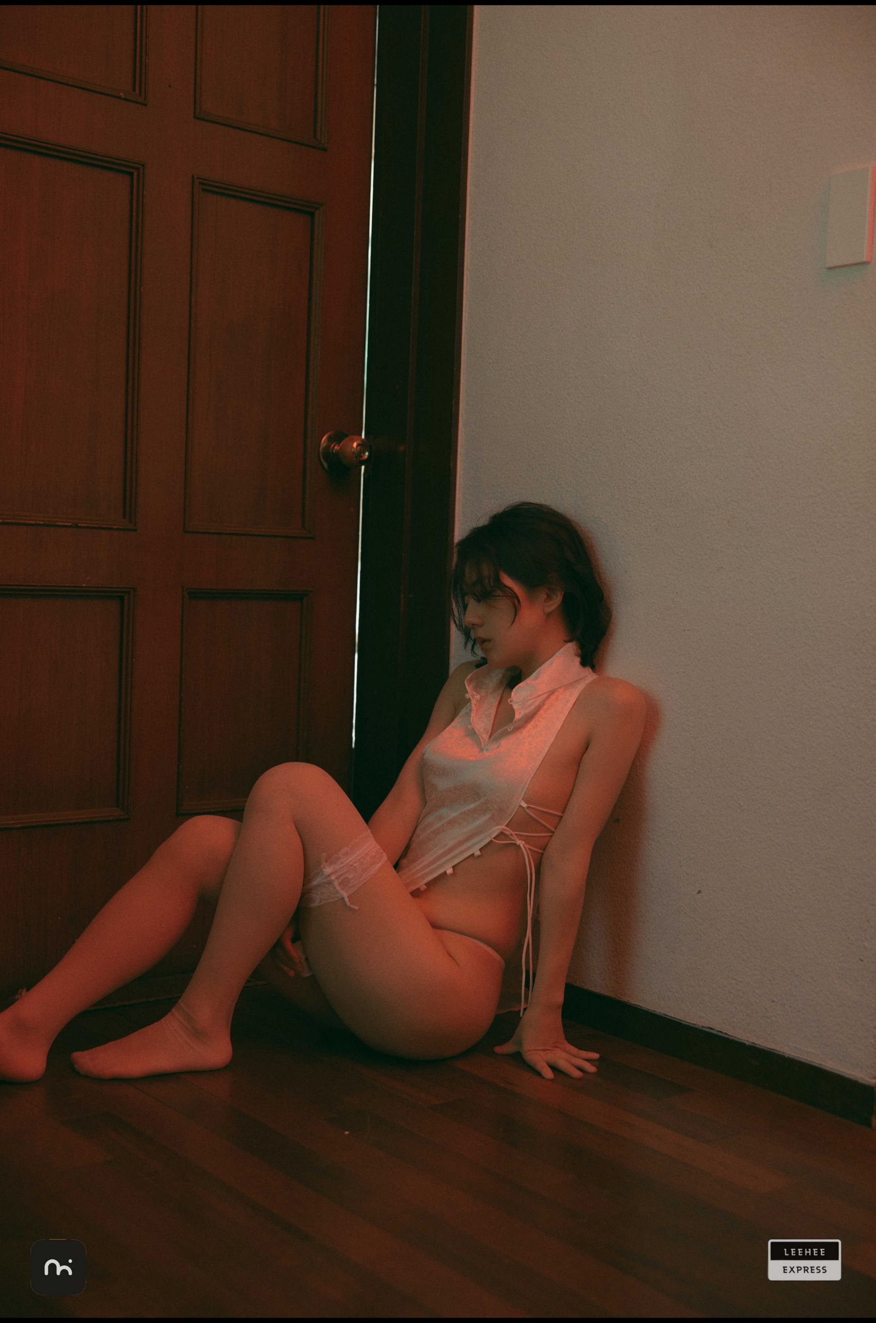 [LEEHEE EXPRESS] LEBE-235 - Ray/(67P)