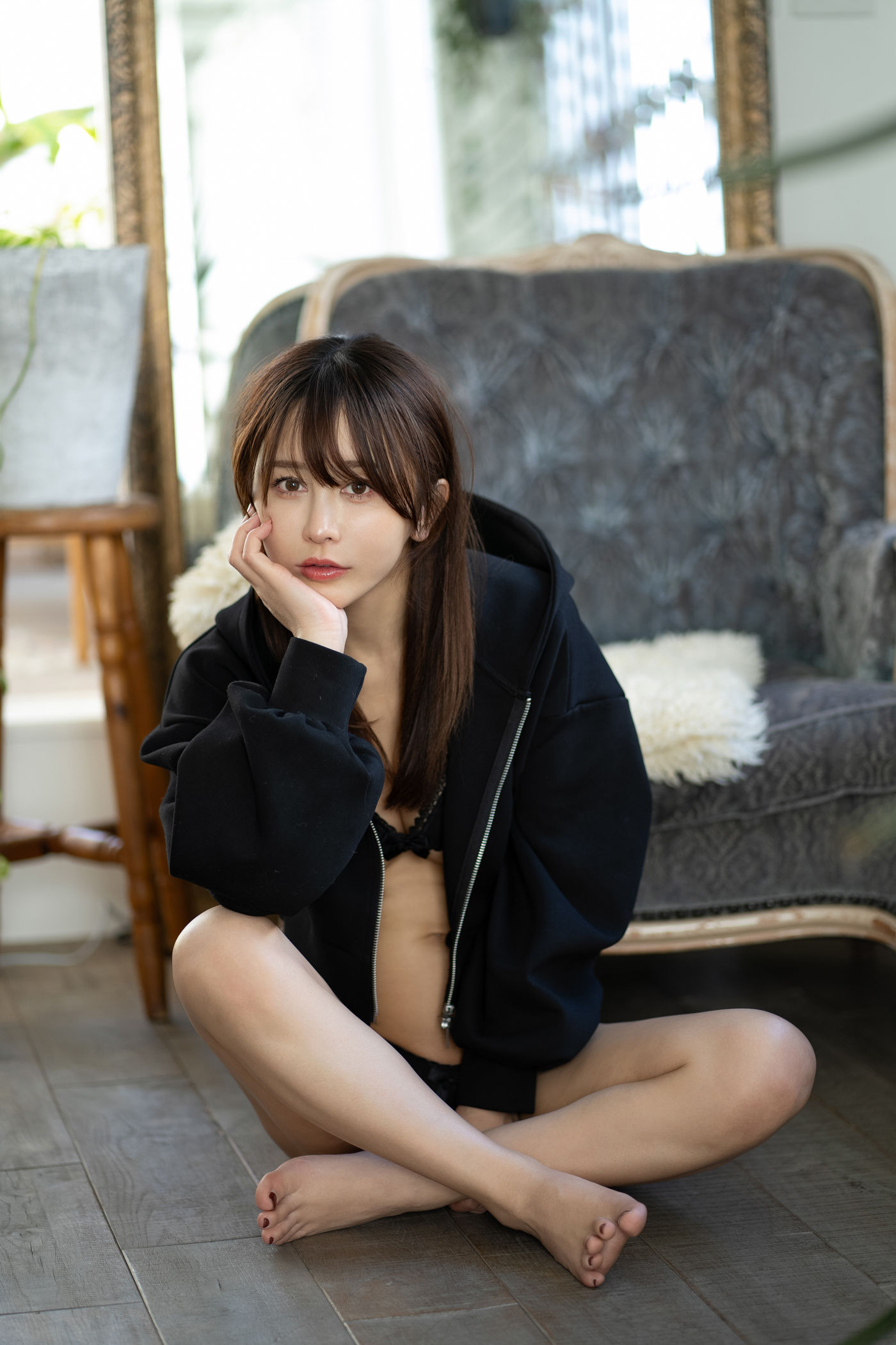 いくみ – (193iKkyu3)  [Fantia] [2024.05.22] Chest-Exposing Bra/(32P)