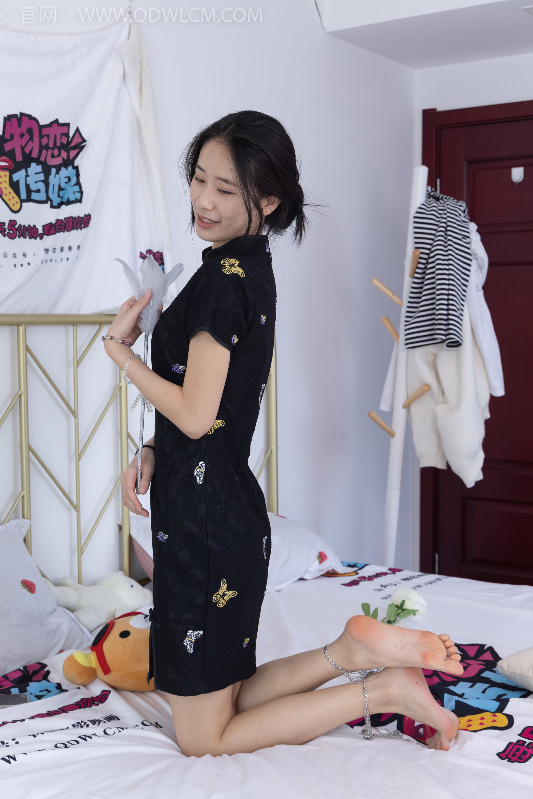 物恋传媒 No.2213 菜菜 - 烟花短暂/(203P)