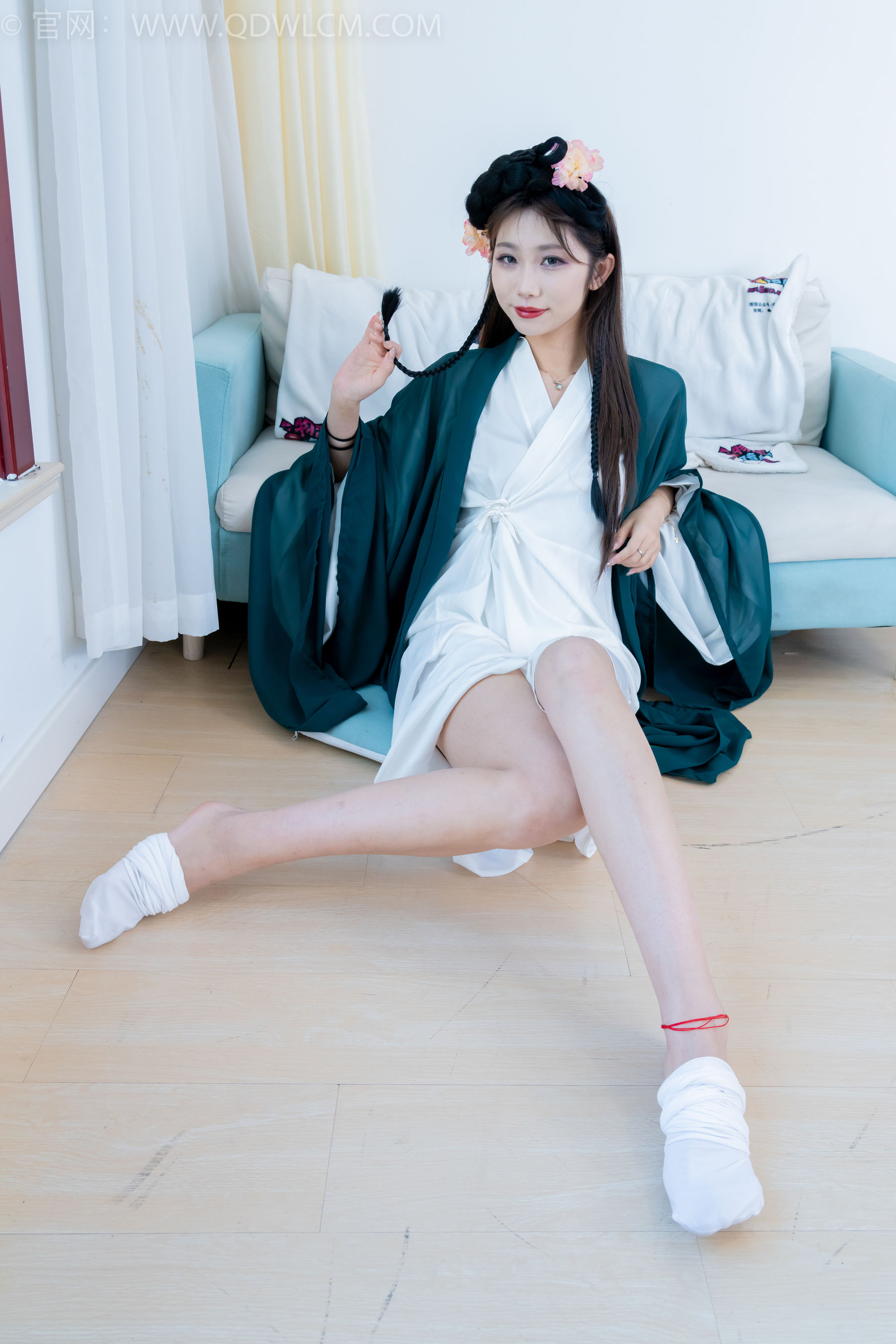 物恋传媒 No.2212 泡泡 - 一滴泪/(200P)