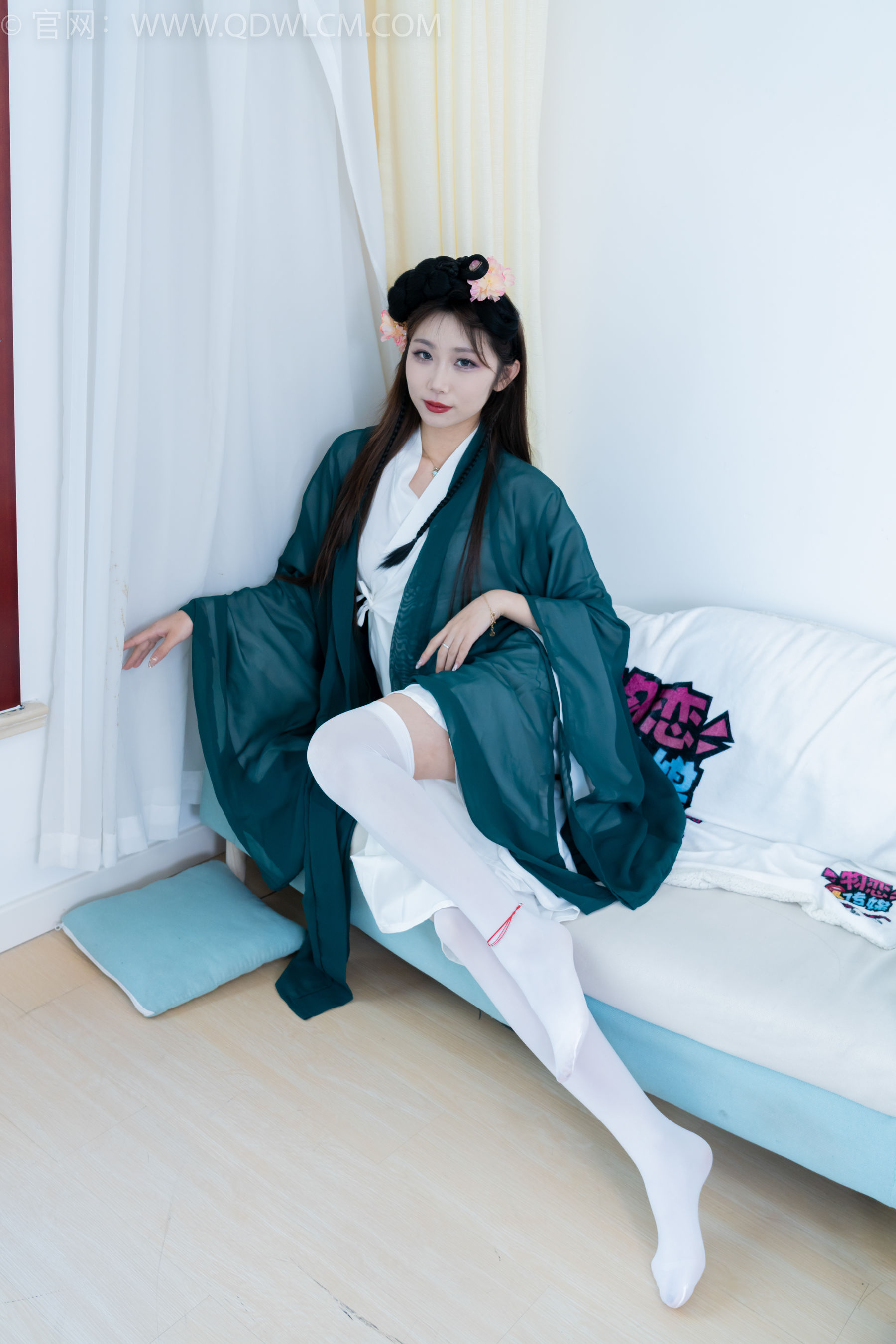 物恋传媒 No.2212 泡泡 - 一滴泪/(200P)