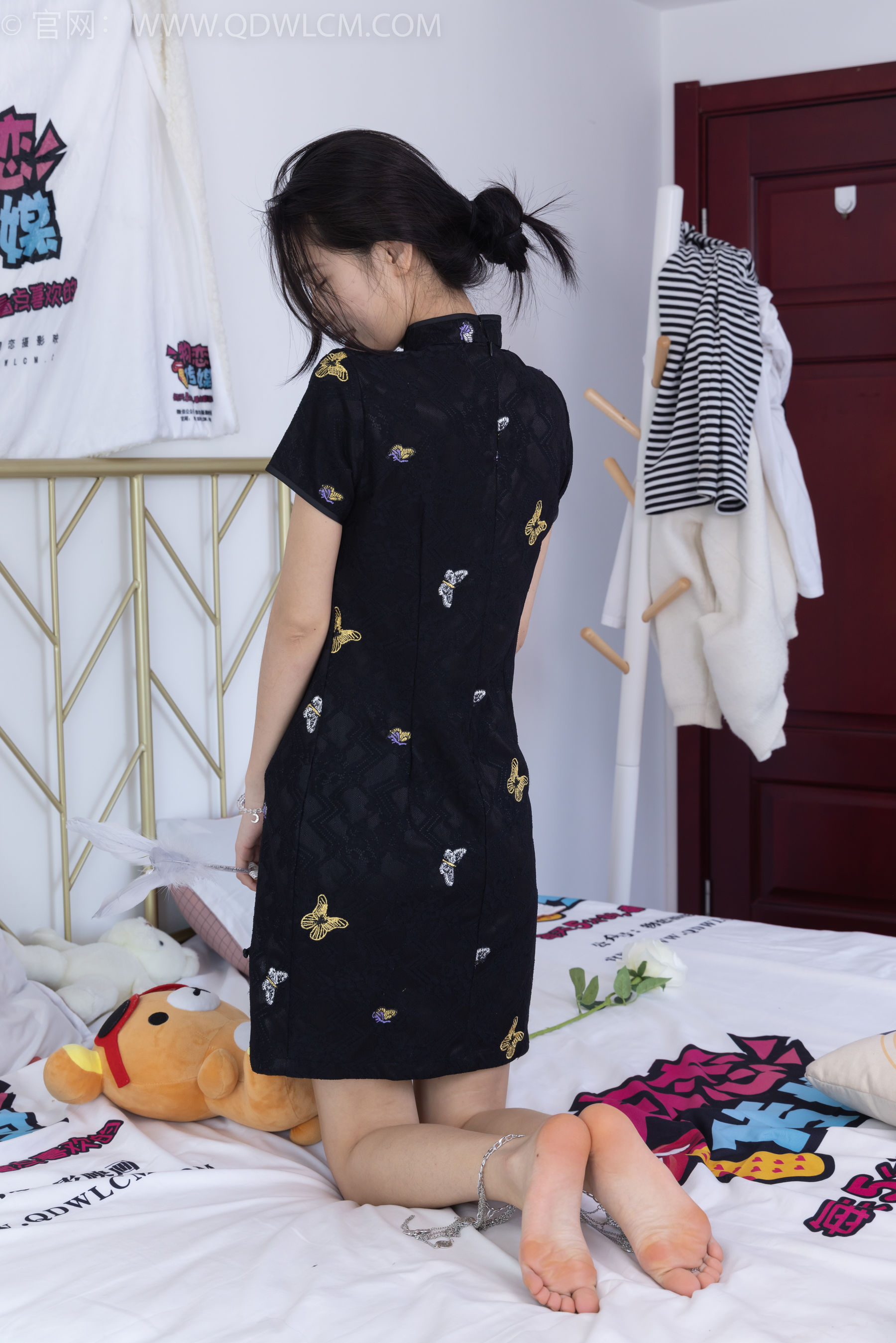 物恋传媒 No.2213 菜菜 - 烟花短暂/(203P)