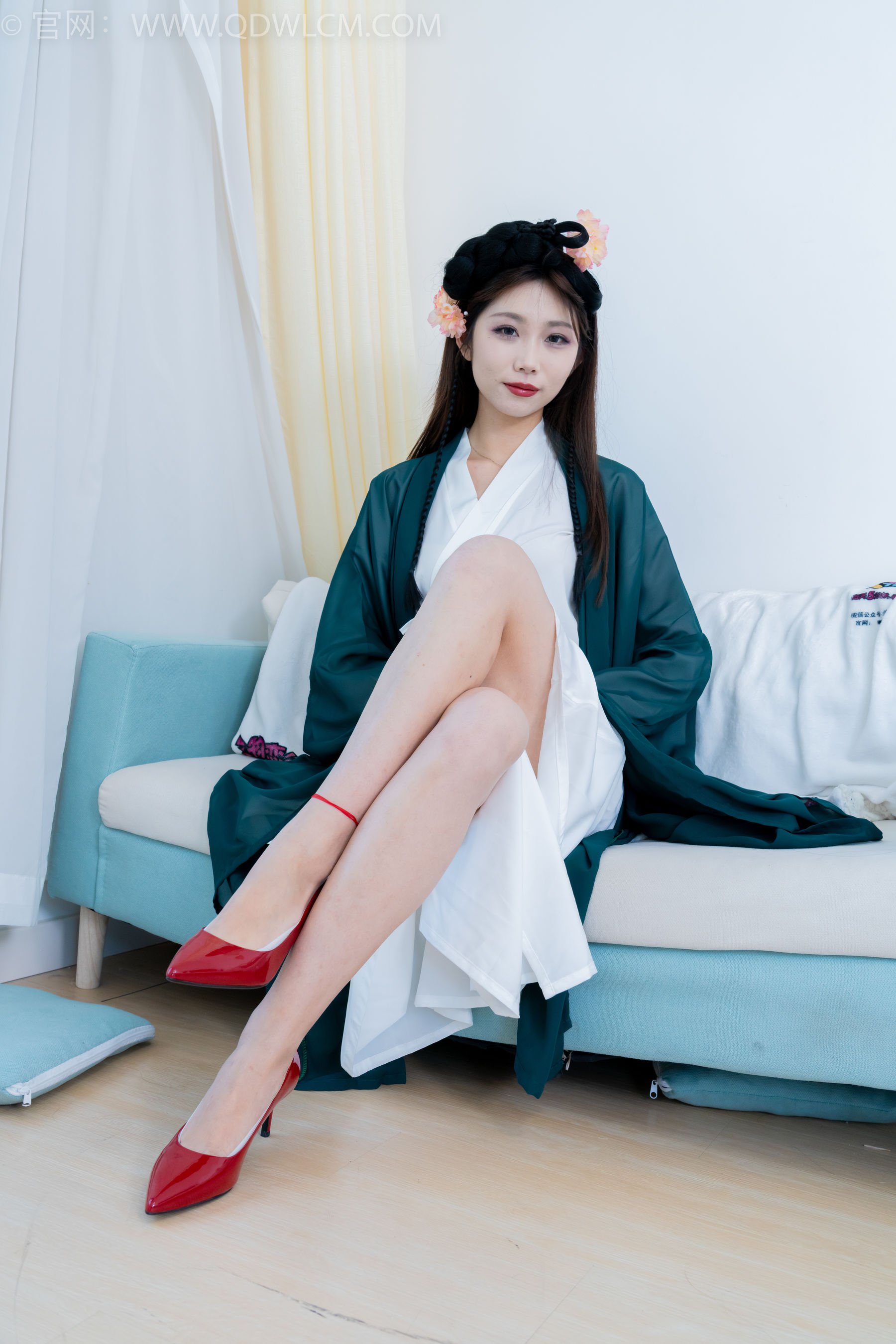 物恋传媒 No.2212 泡泡 - 一滴泪/(200P)