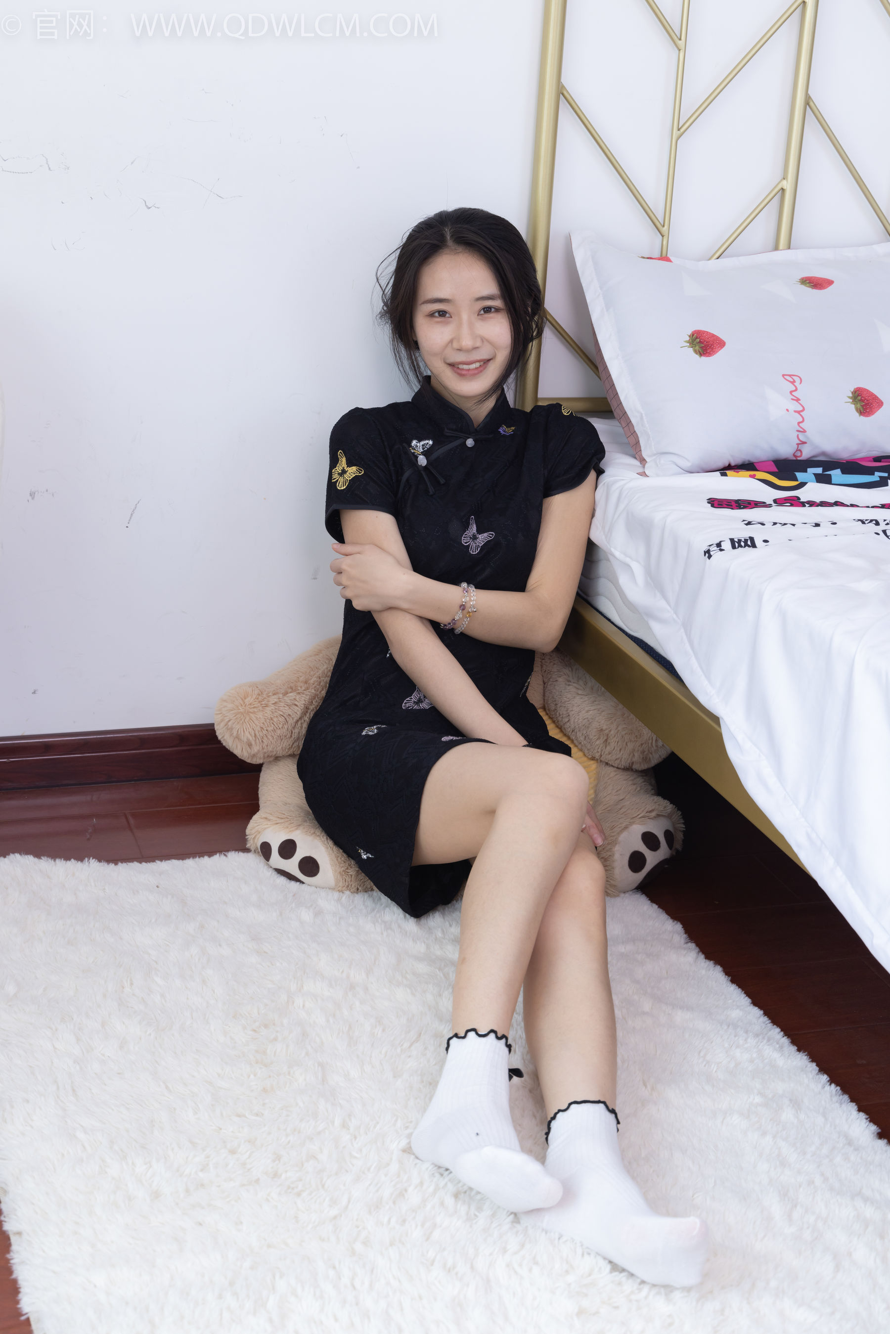 物恋传媒 No.2213 菜菜 - 烟花短暂/(203P)