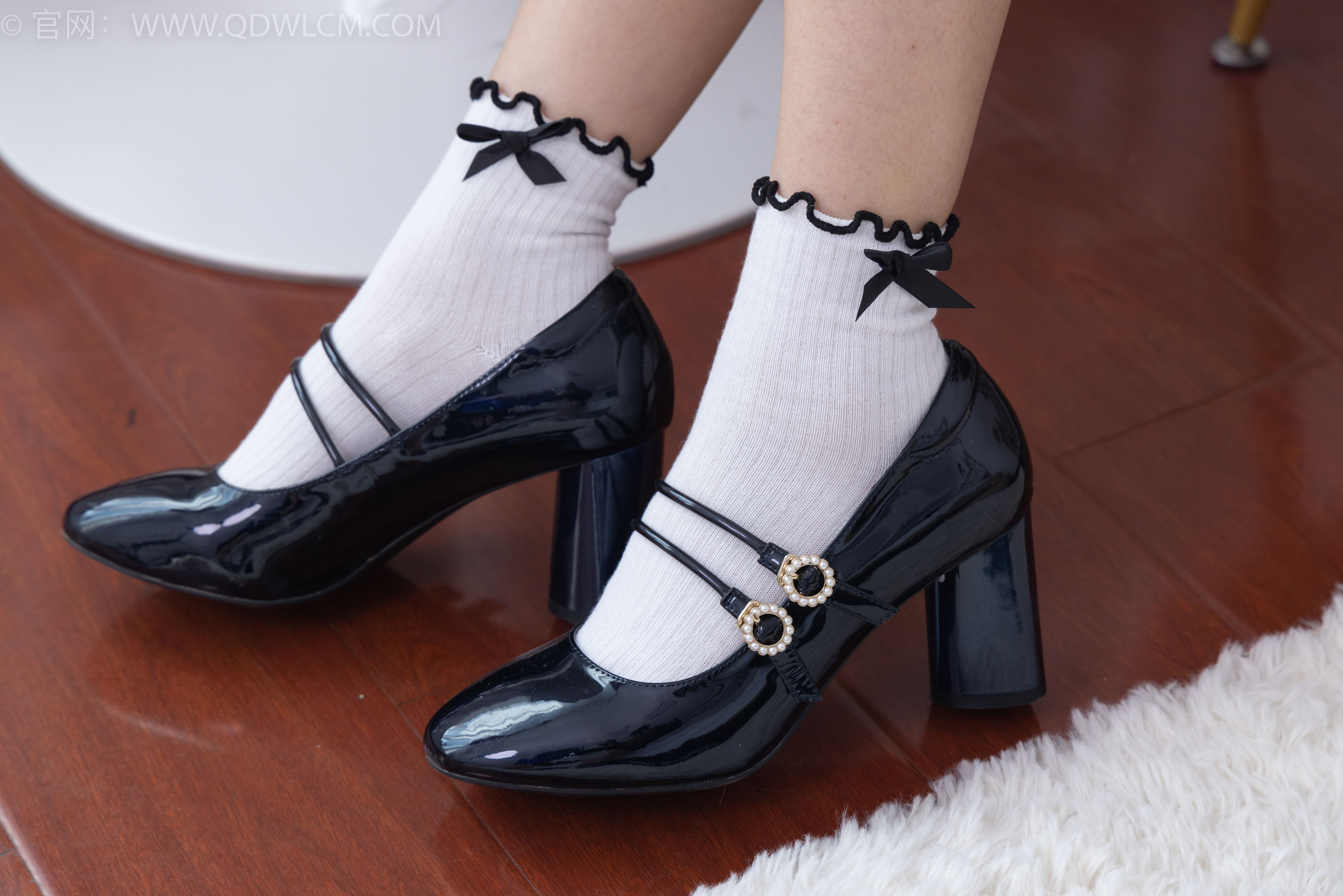 物恋传媒 No.2213 菜菜 - 烟花短暂/(203P)