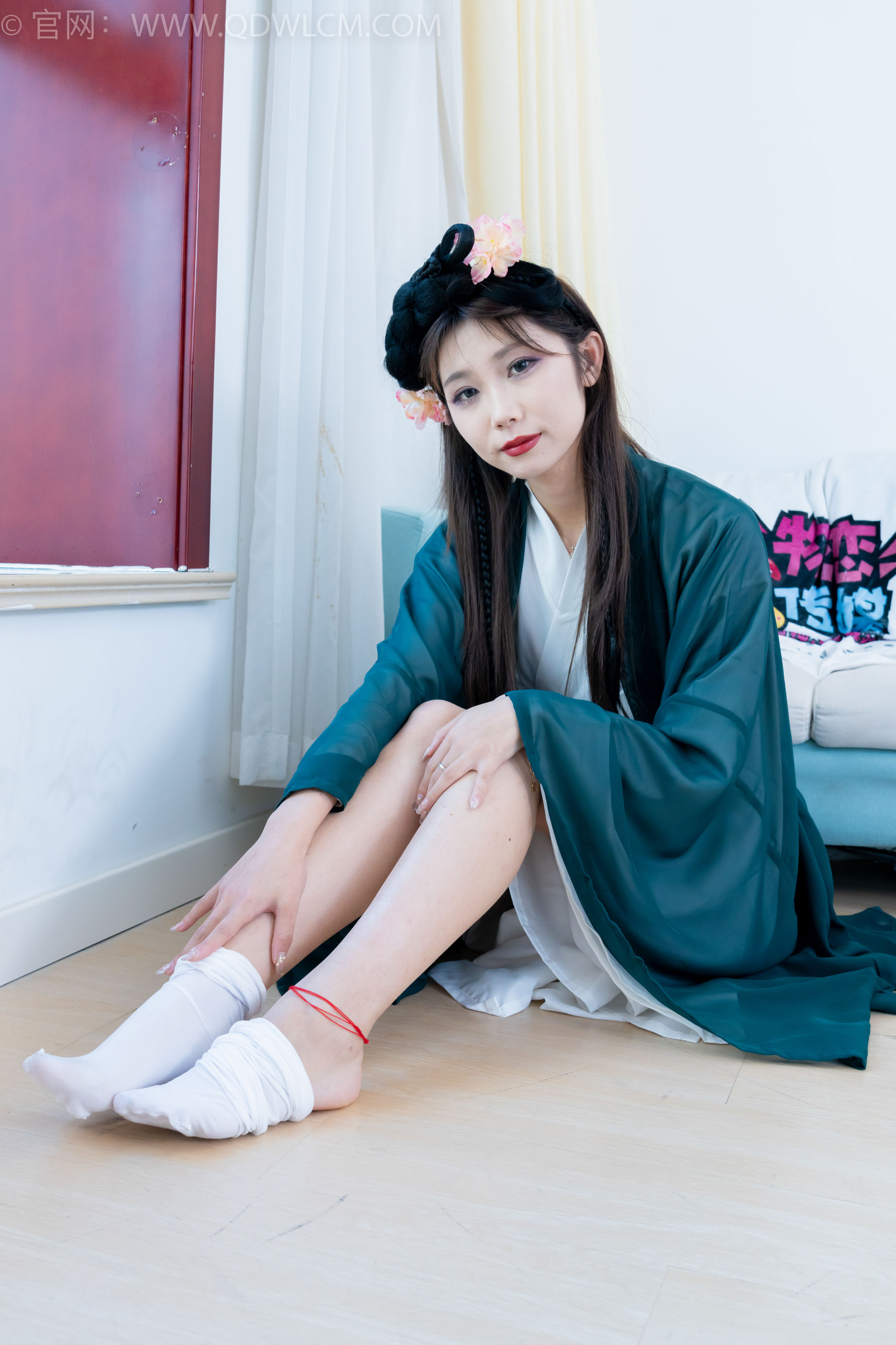 物恋传媒 No.2212 泡泡 - 一滴泪/(200P)