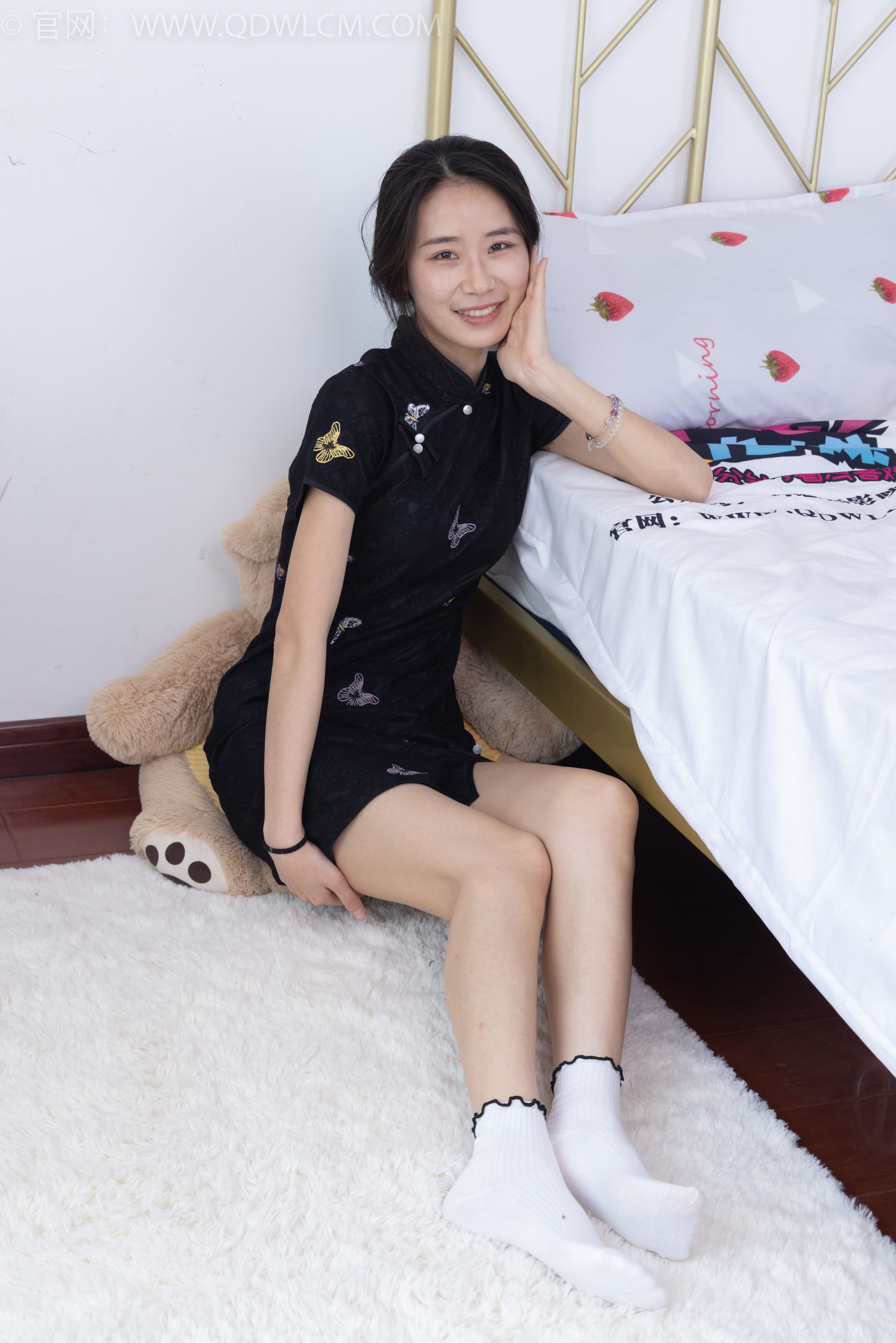 物恋传媒 No.2213 菜菜 - 烟花短暂/(203P)