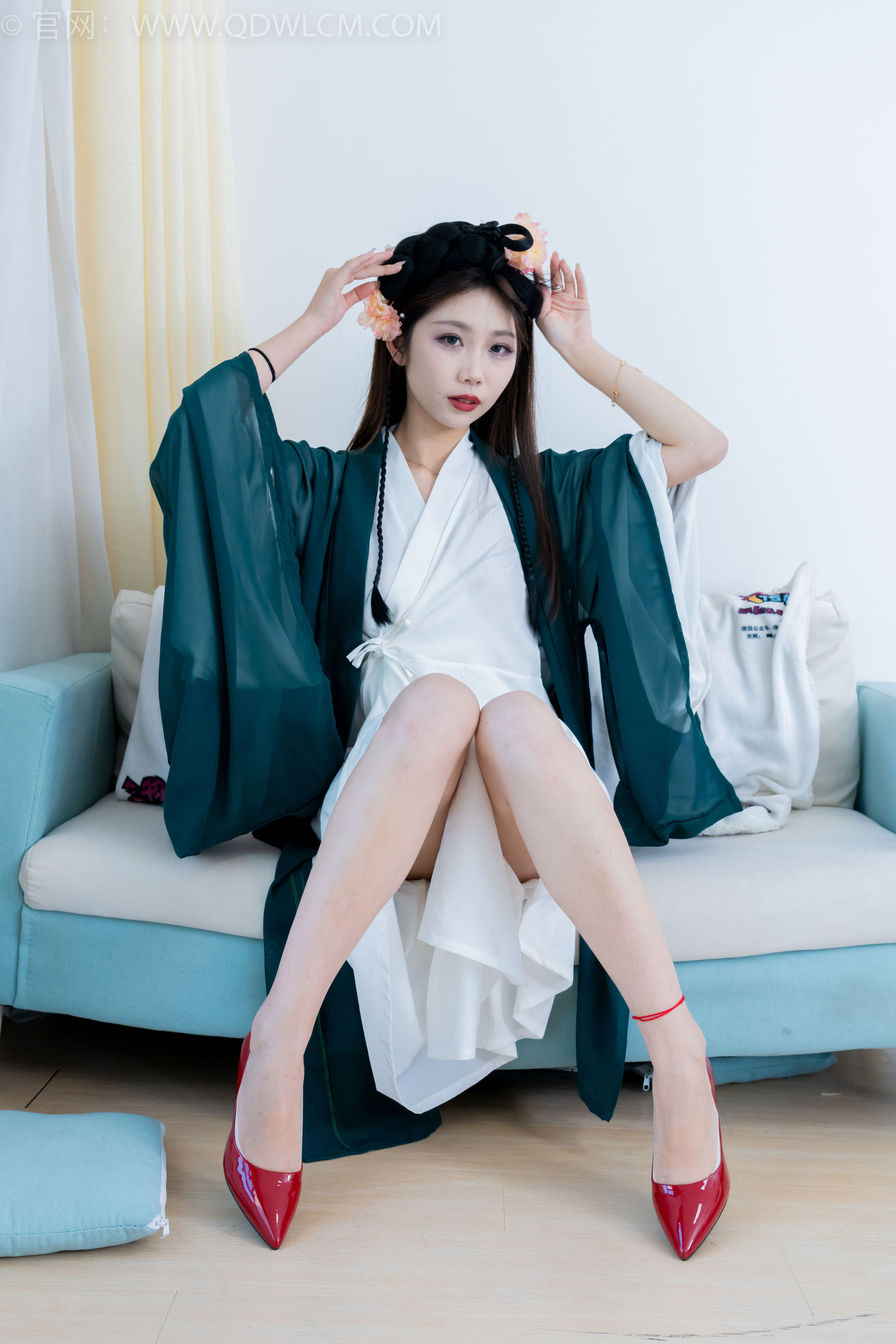 物恋传媒 No.2212 泡泡 - 一滴泪/(200P)