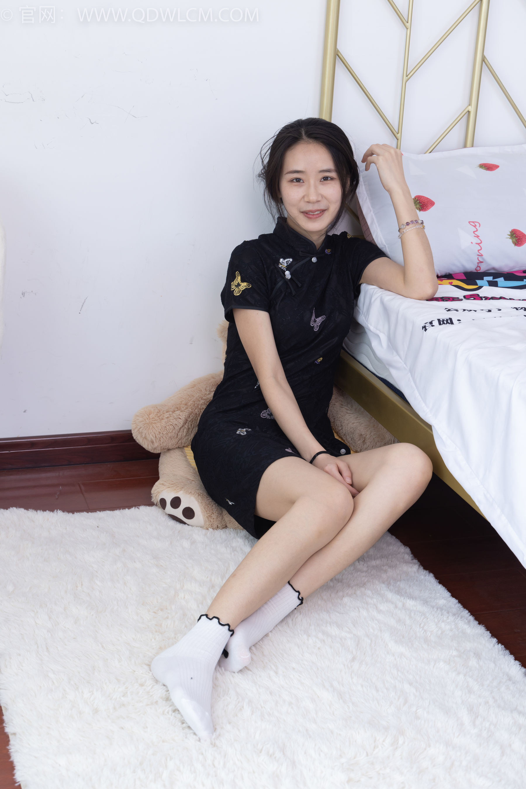 物恋传媒 No.2213 菜菜 - 烟花短暂/(203P)