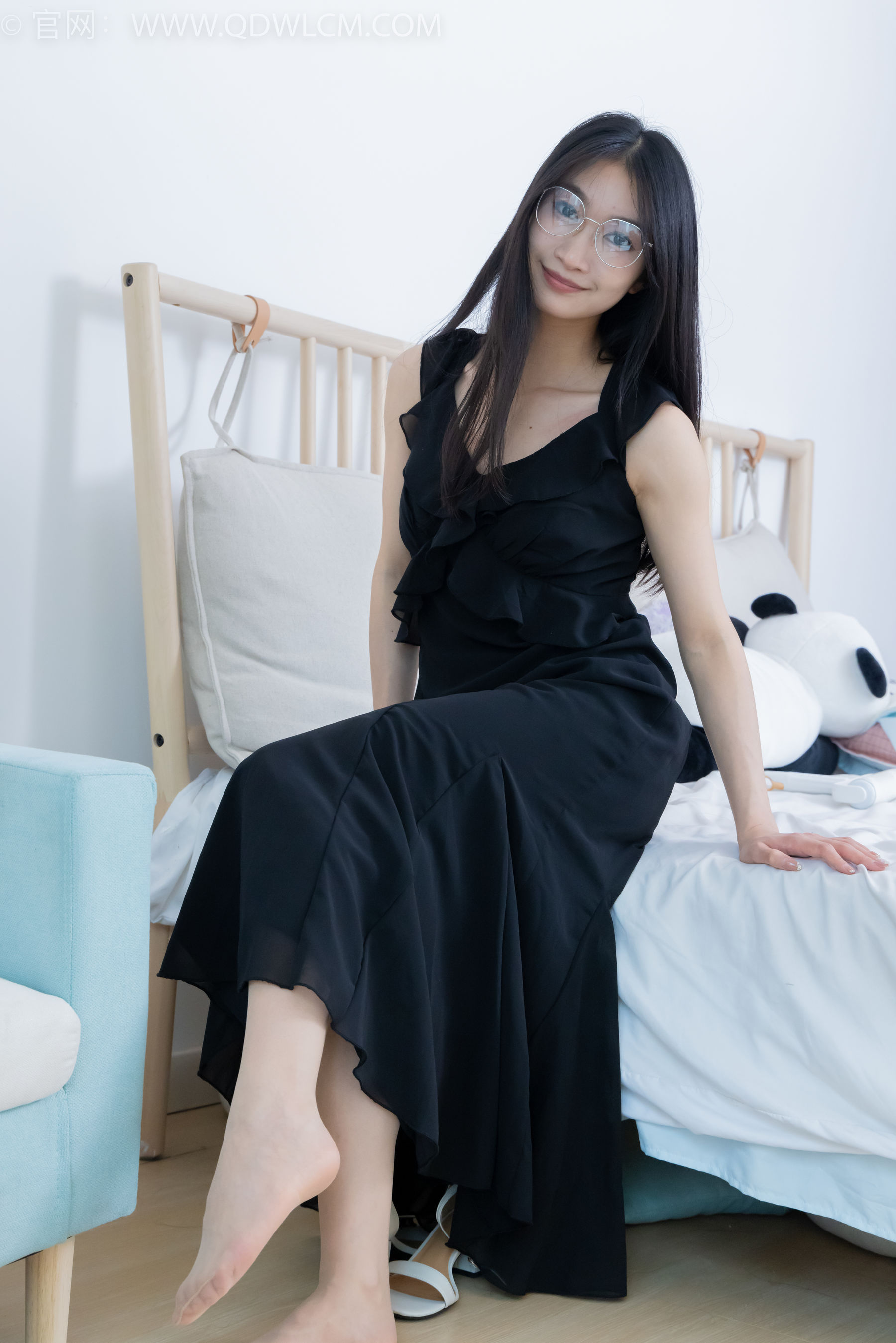 物恋传媒 No.2215 小影 - 躲进月色/(150P)