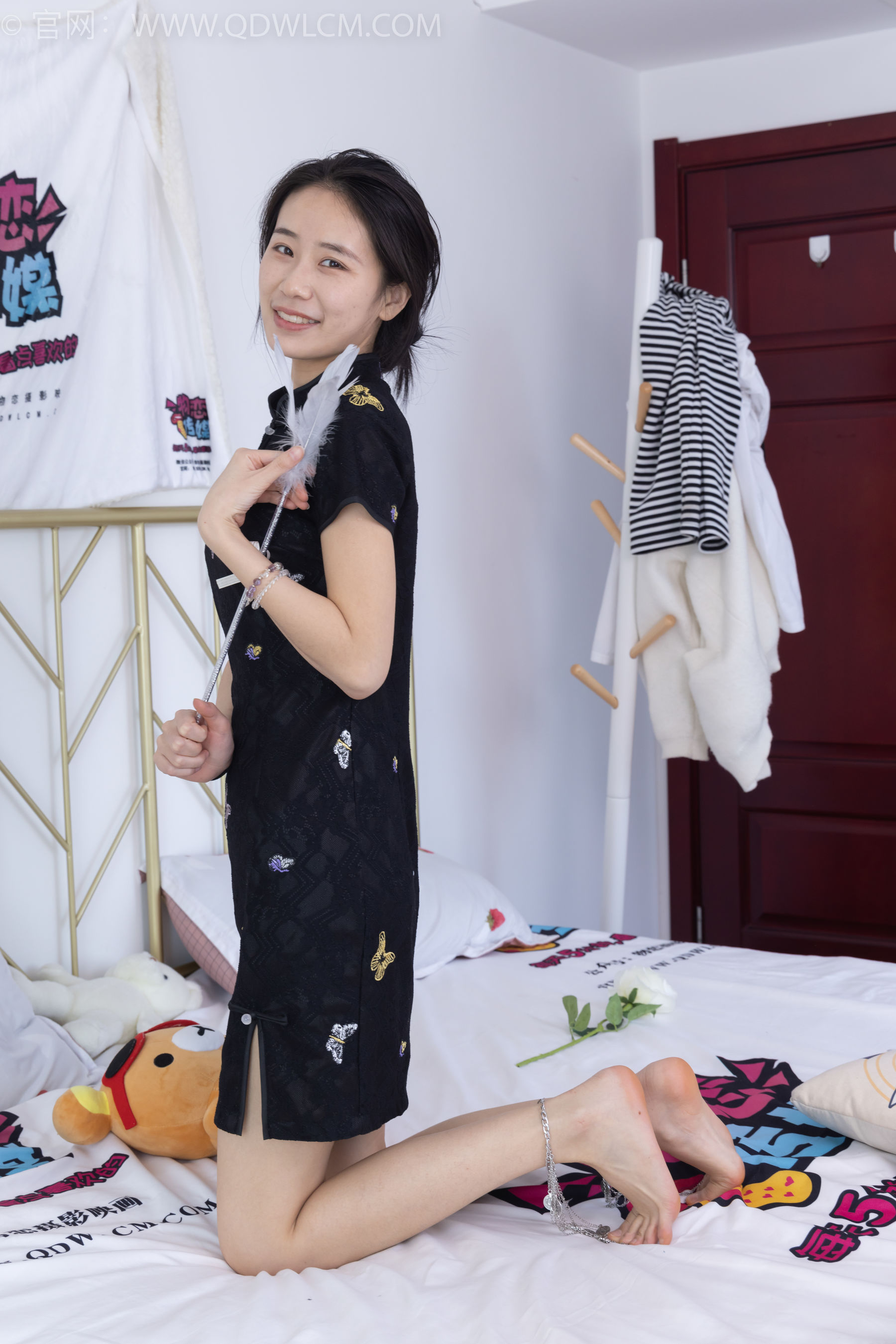 物恋传媒 No.2213 菜菜 - 烟花短暂/(203P)