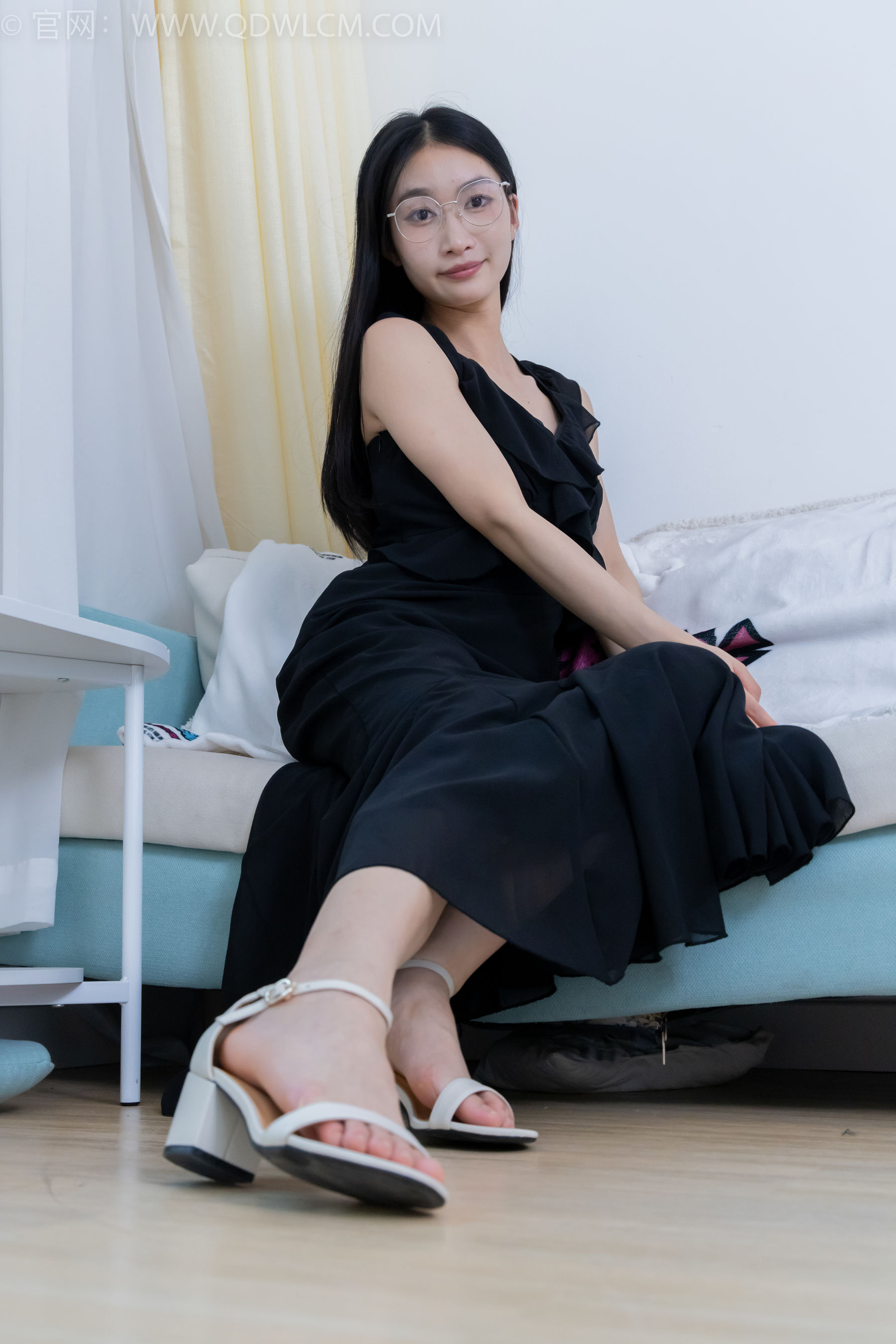 物恋传媒 No.2215 小影 - 躲进月色/(150P)