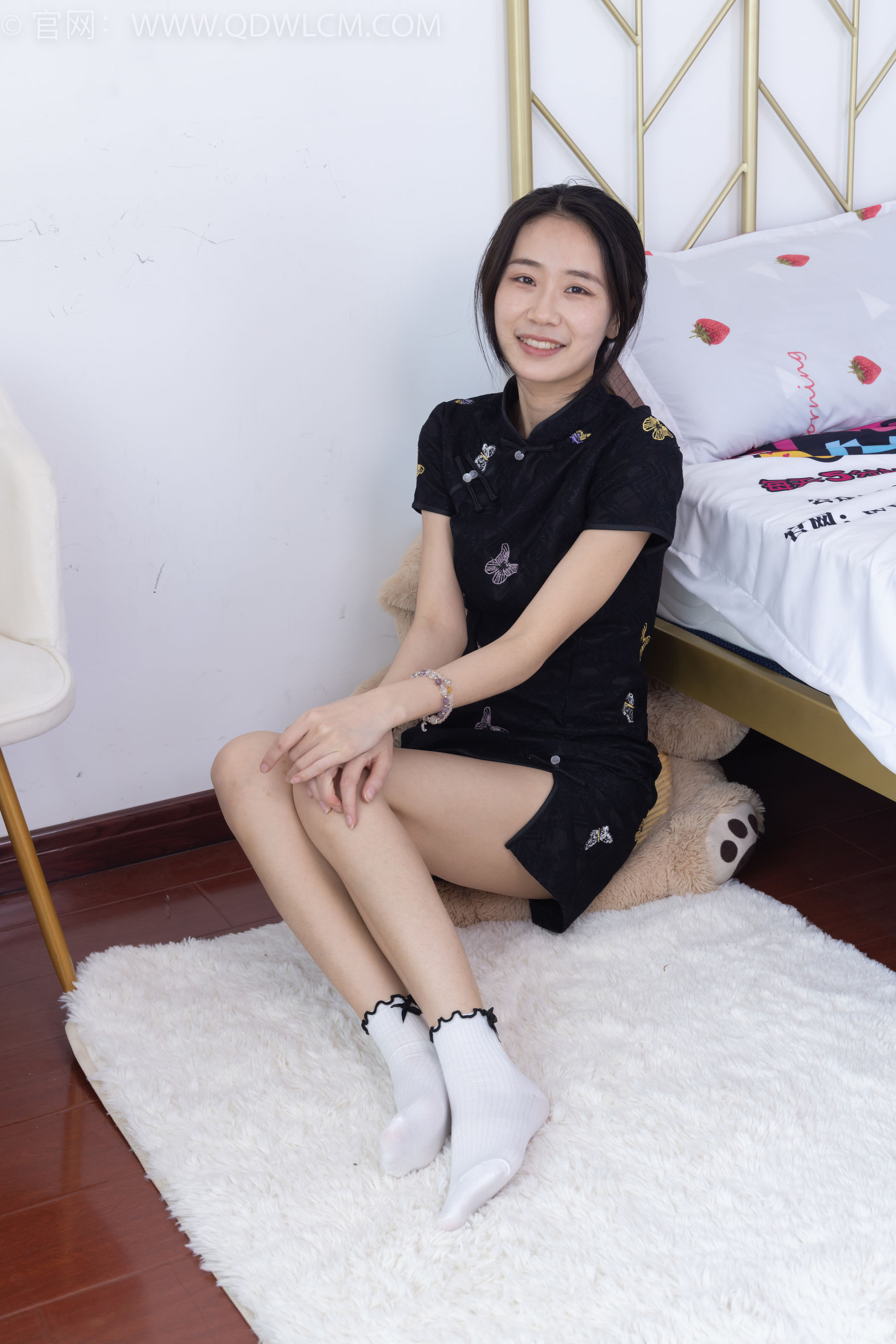 物恋传媒 No.2213 菜菜 - 烟花短暂/(203P)