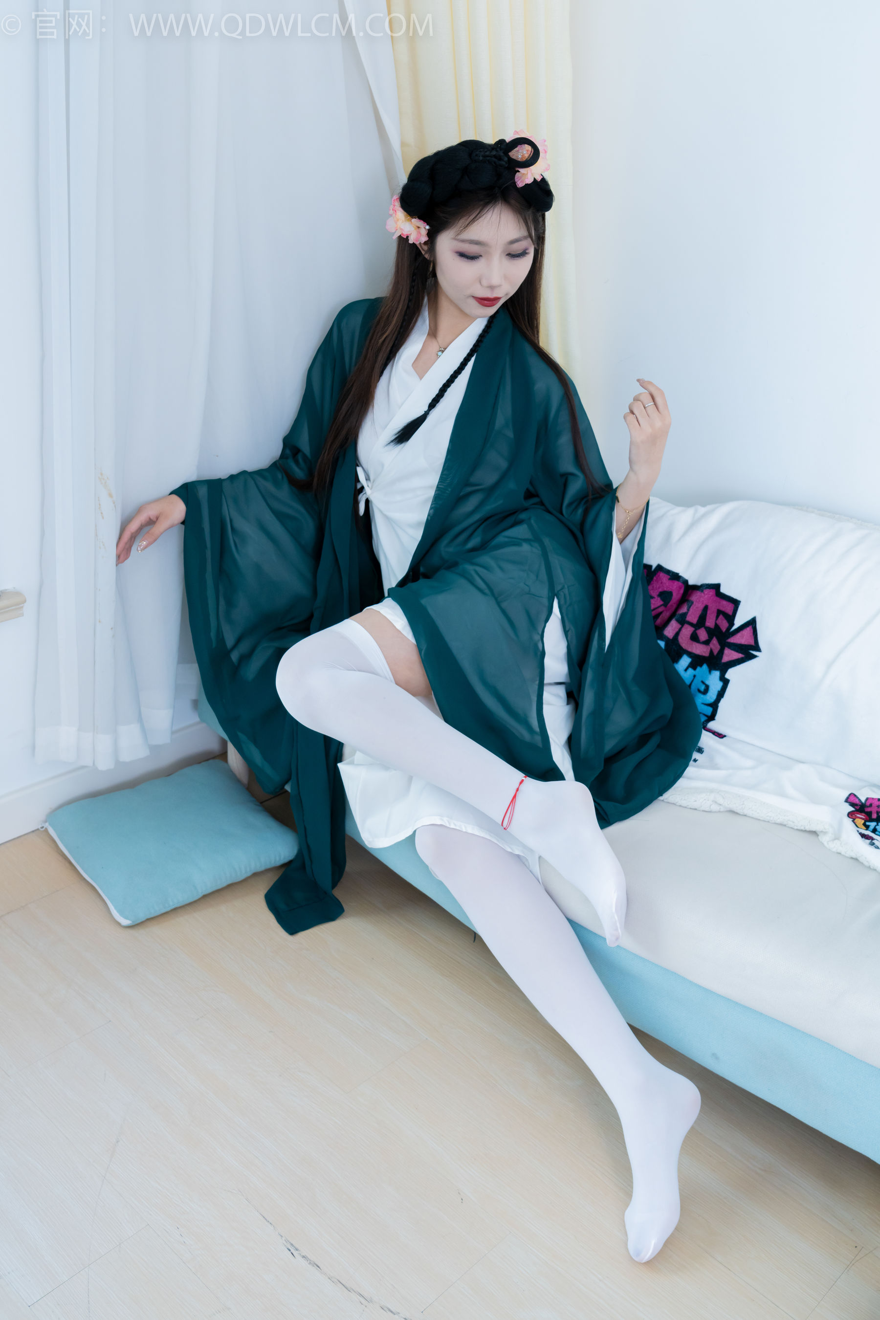 物恋传媒 No.2212 泡泡 - 一滴泪/(200P)