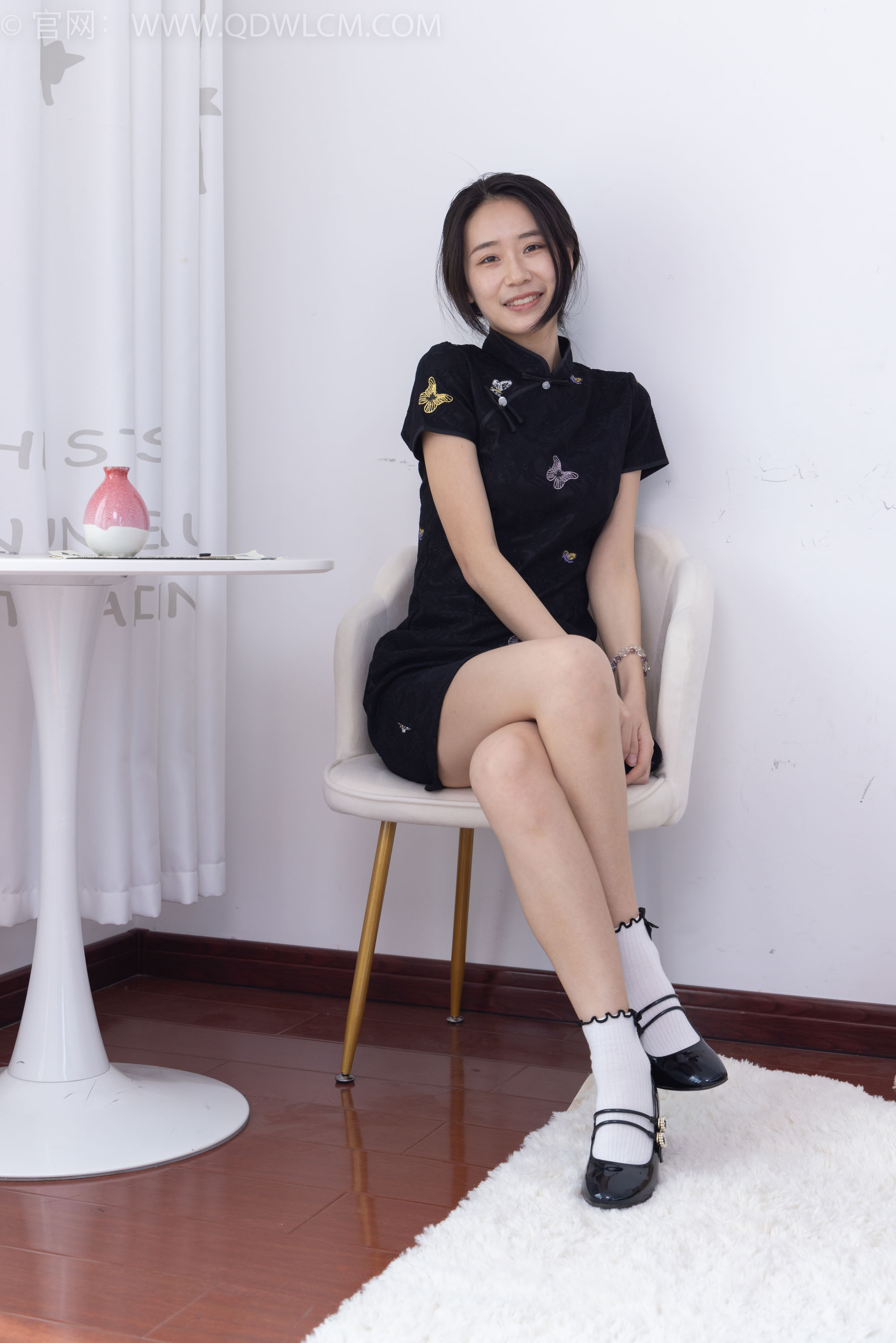 物恋传媒 No.2213 菜菜 - 烟花短暂/(203P)