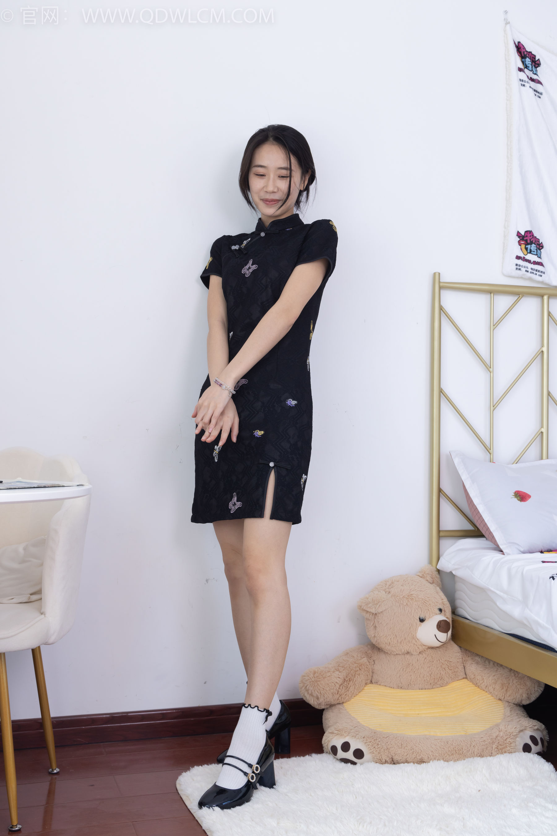 物恋传媒 No.2213 菜菜 - 烟花短暂/(203P)