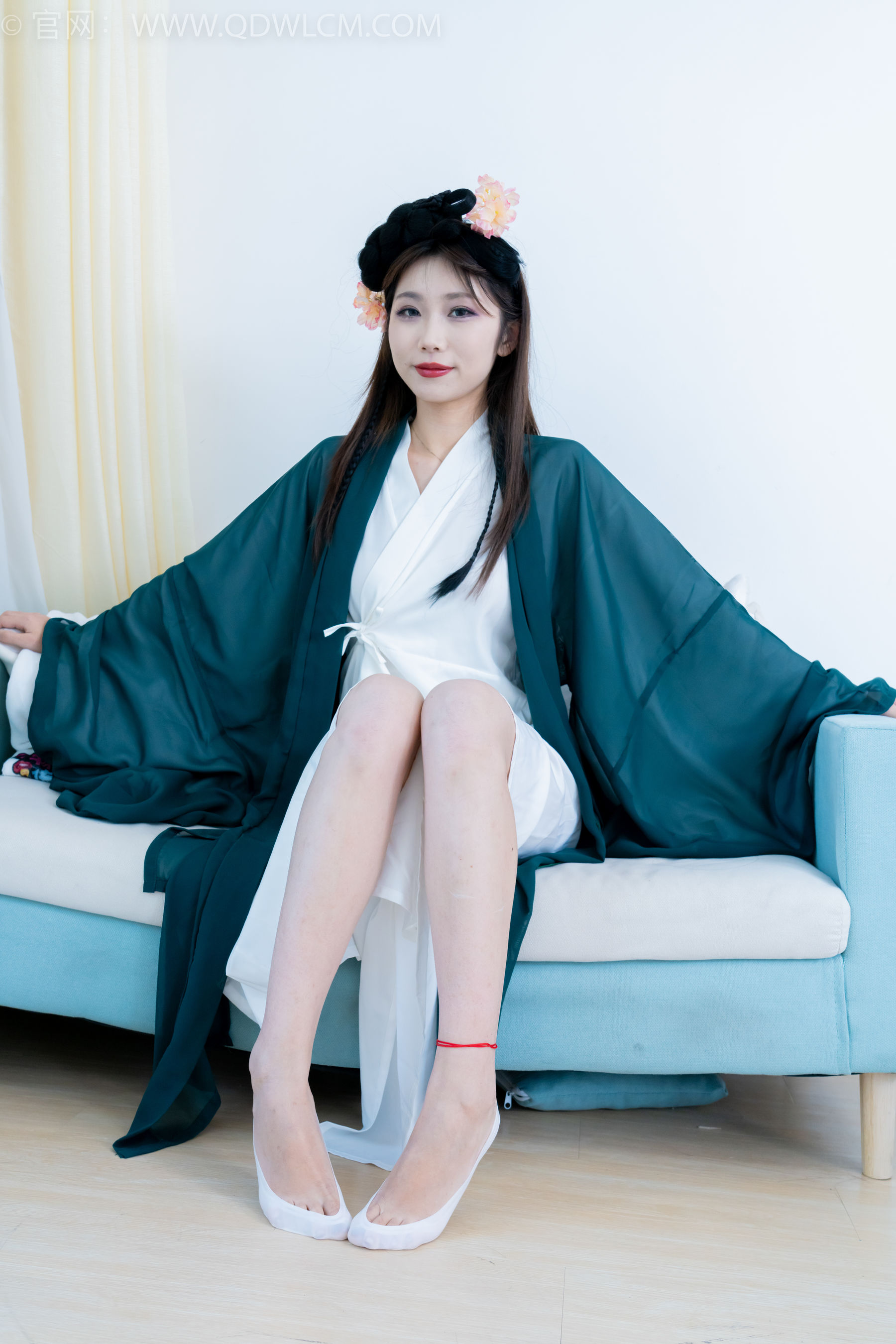 物恋传媒 No.2212 泡泡 - 一滴泪/(200P)