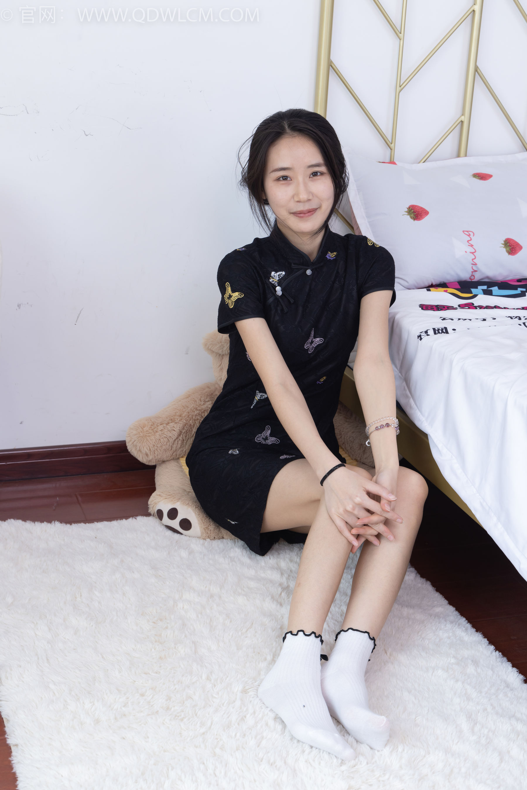 物恋传媒 No.2213 菜菜 - 烟花短暂/(203P)