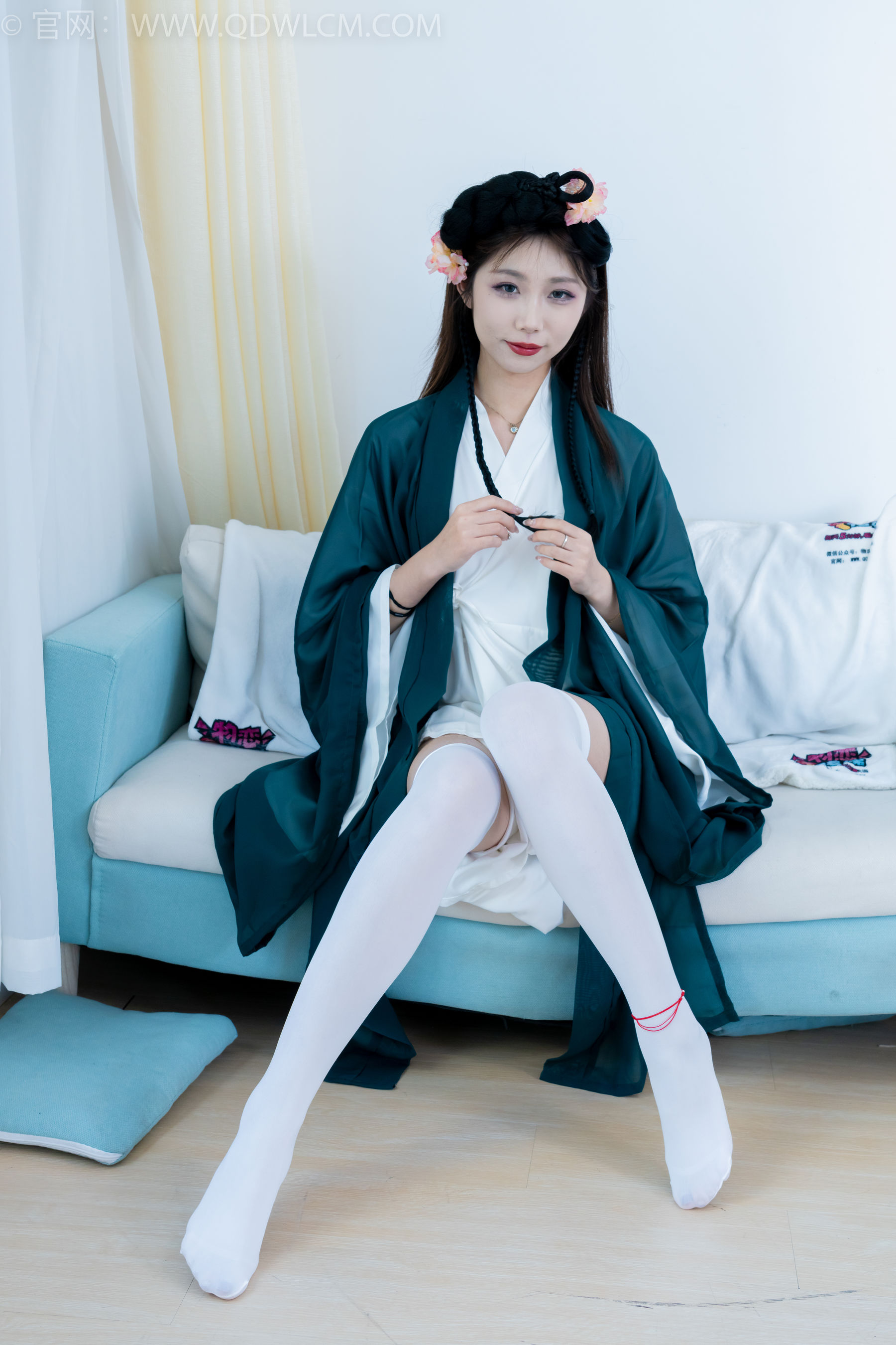 物恋传媒 No.2212 泡泡 - 一滴泪/(200P)