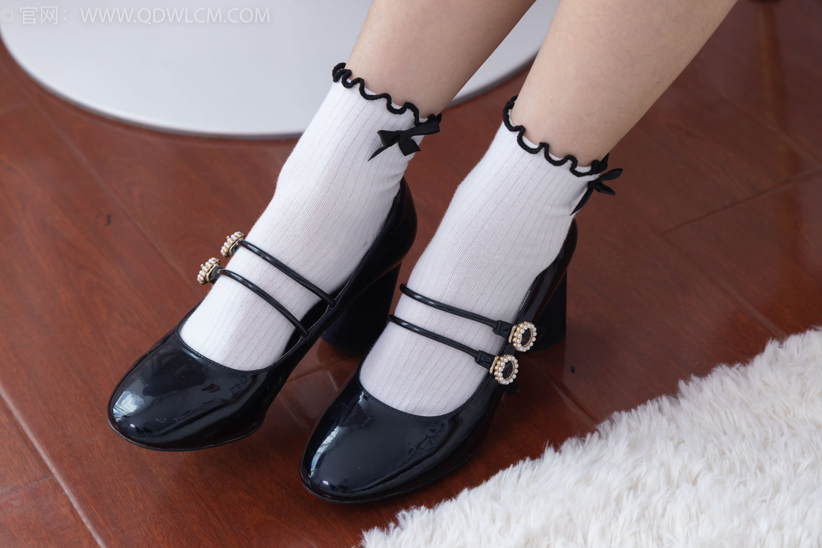 物恋传媒 No.2213 菜菜 - 烟花短暂/(203P)