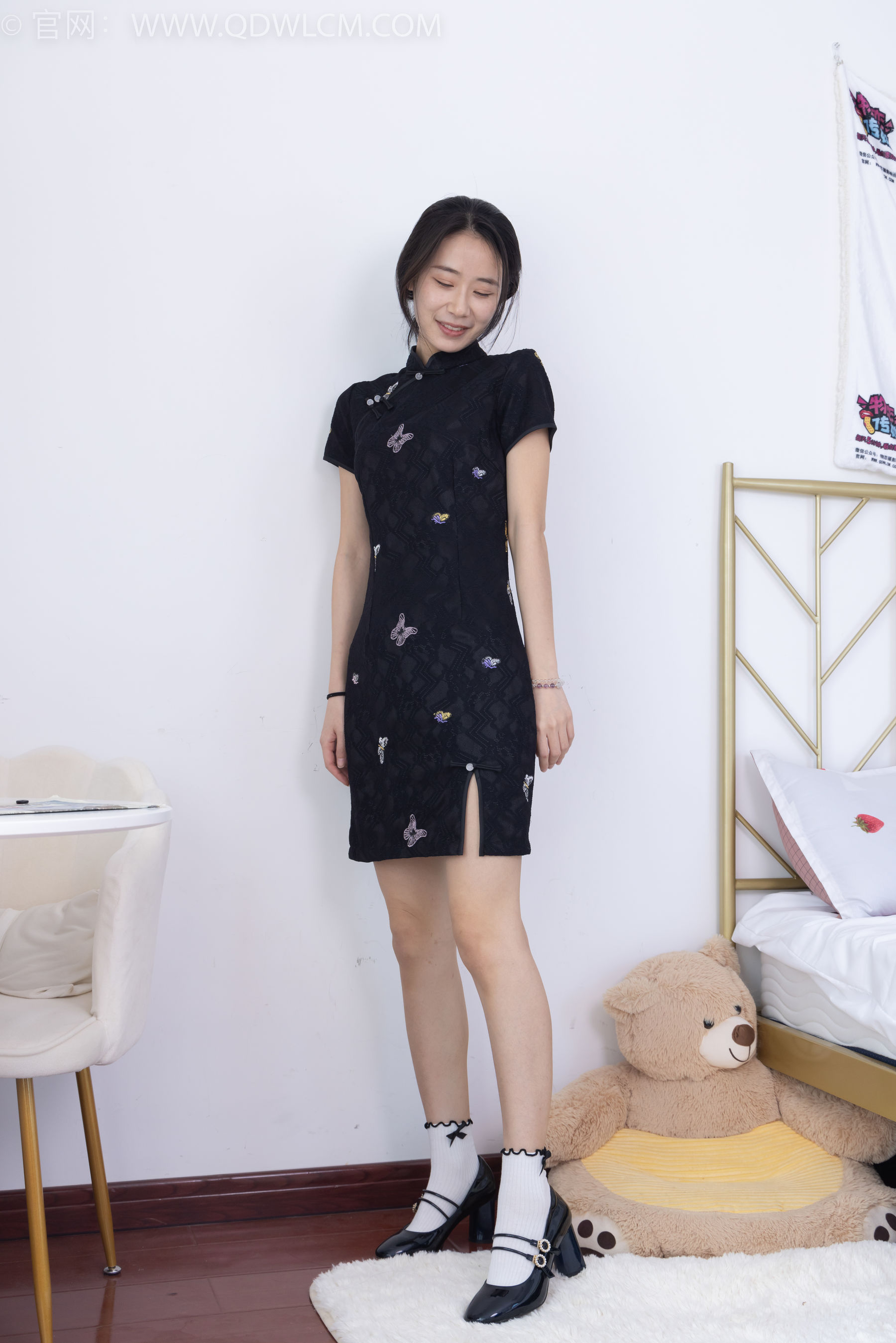 物恋传媒 No.2213 菜菜 - 烟花短暂/(203P)