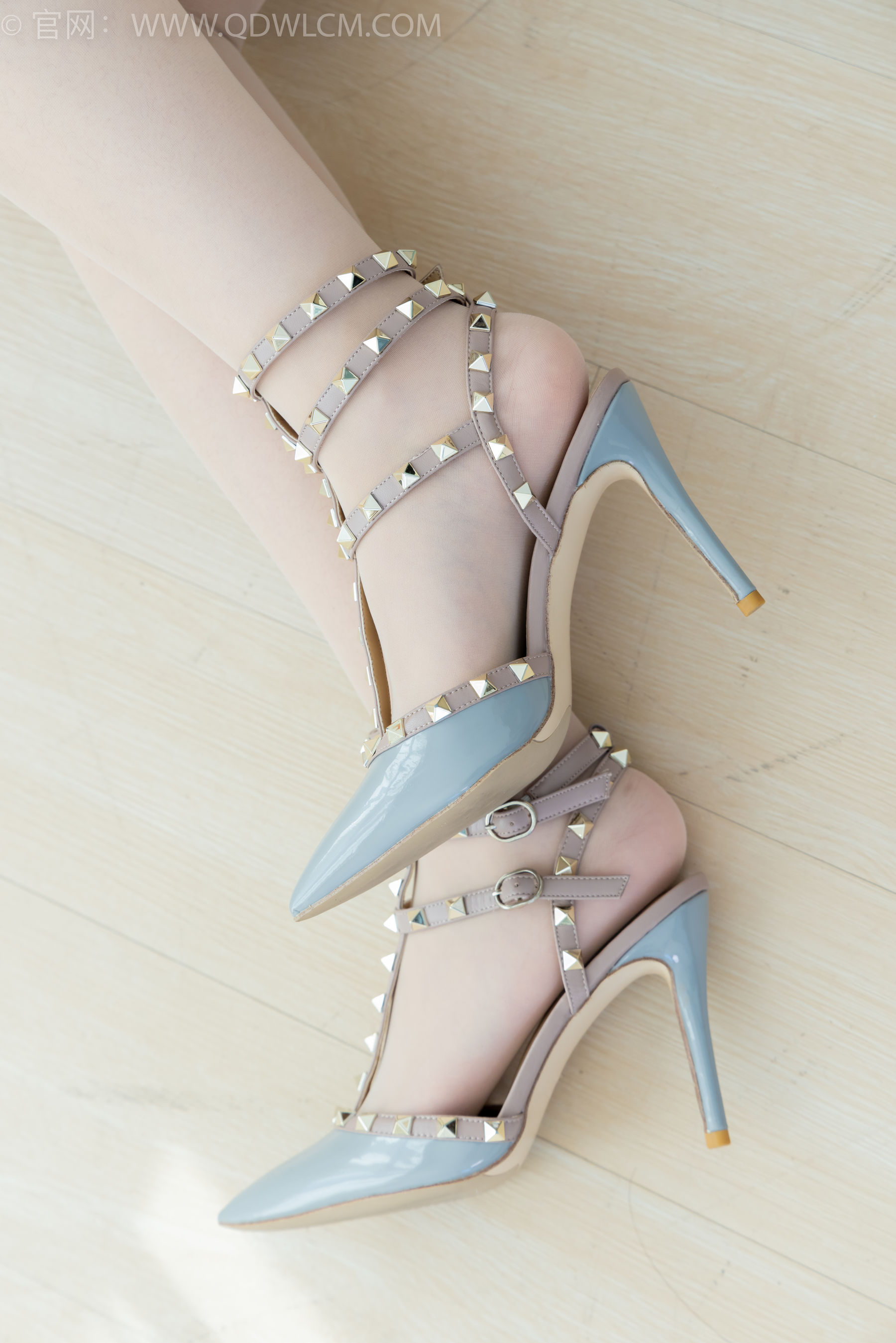 物恋传媒 No.2214 铃铛 - 发如雪/(150P)