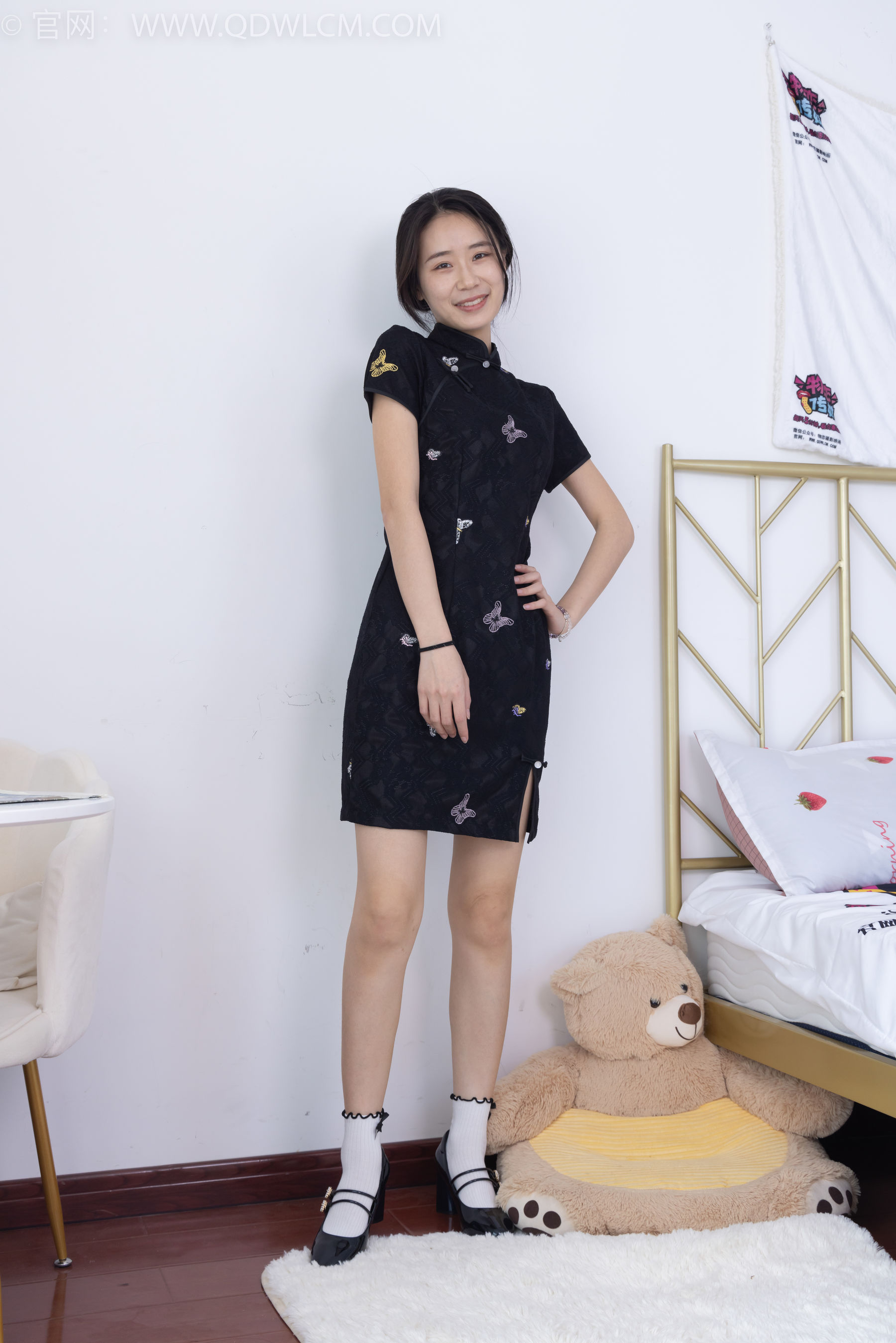 物恋传媒 No.2213 菜菜 - 烟花短暂/(203P)