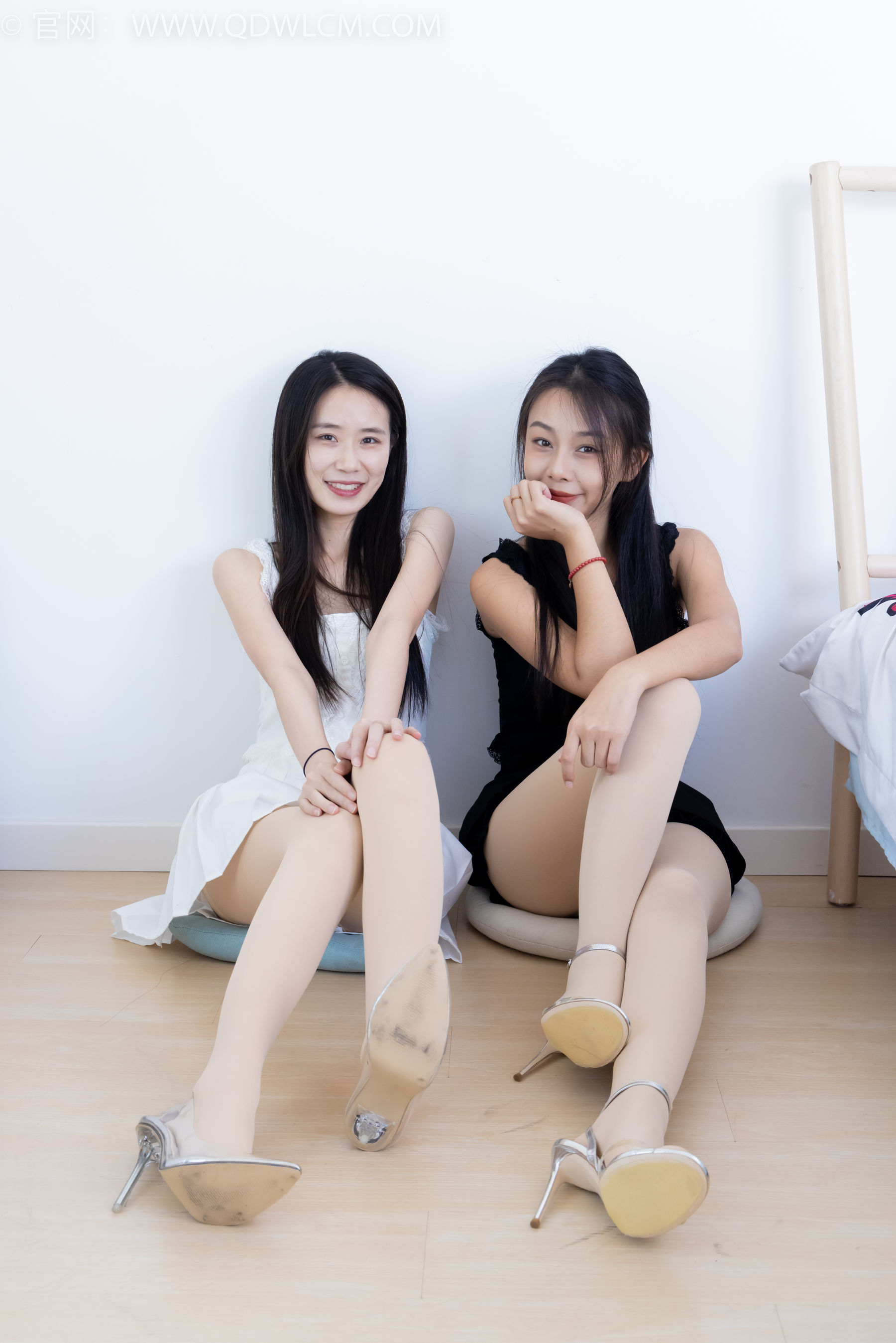 物恋传媒 No.2210 菜菜&岚岚 - 要你的温柔/(200P)