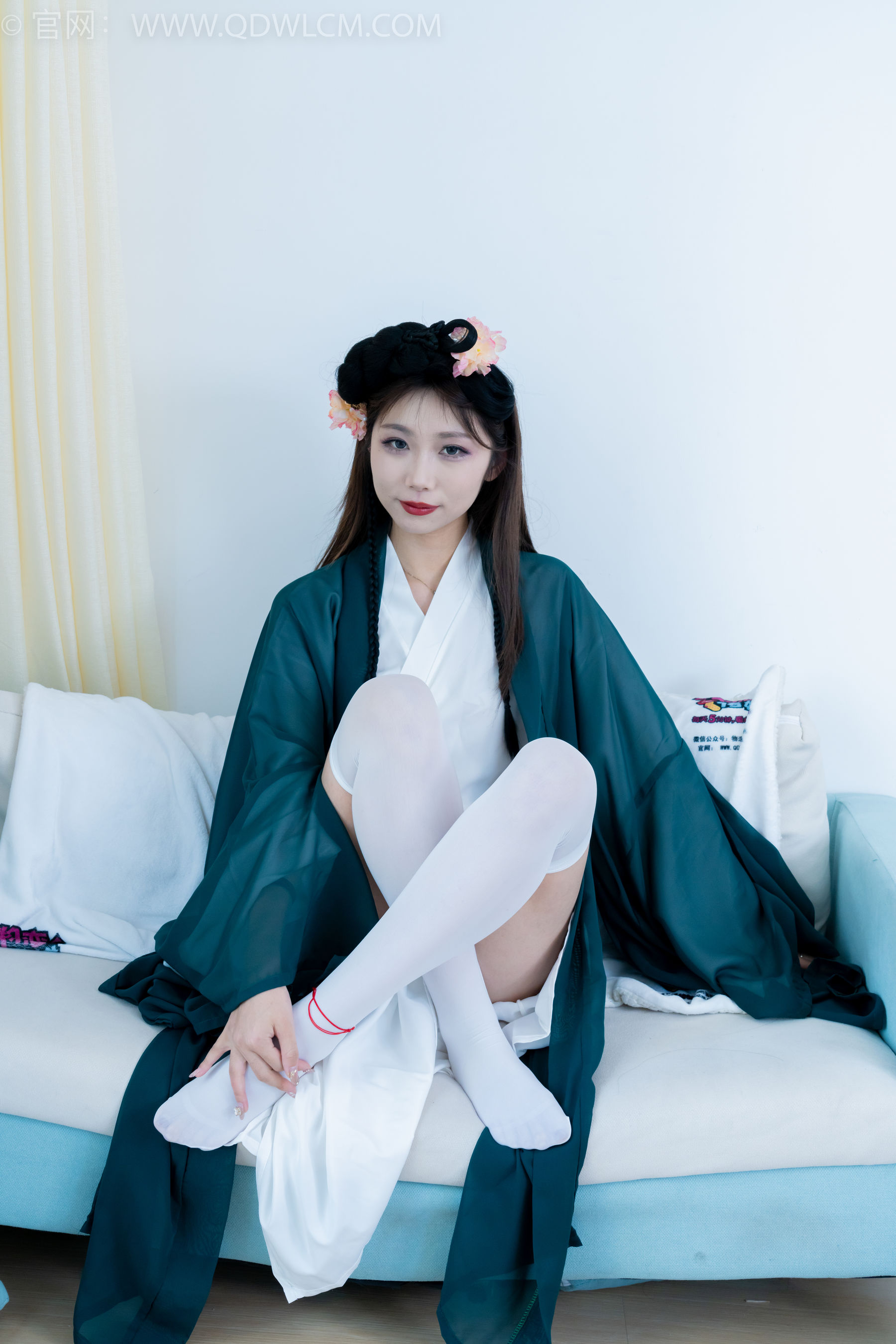 物恋传媒 No.2212 泡泡 - 一滴泪/(200P)