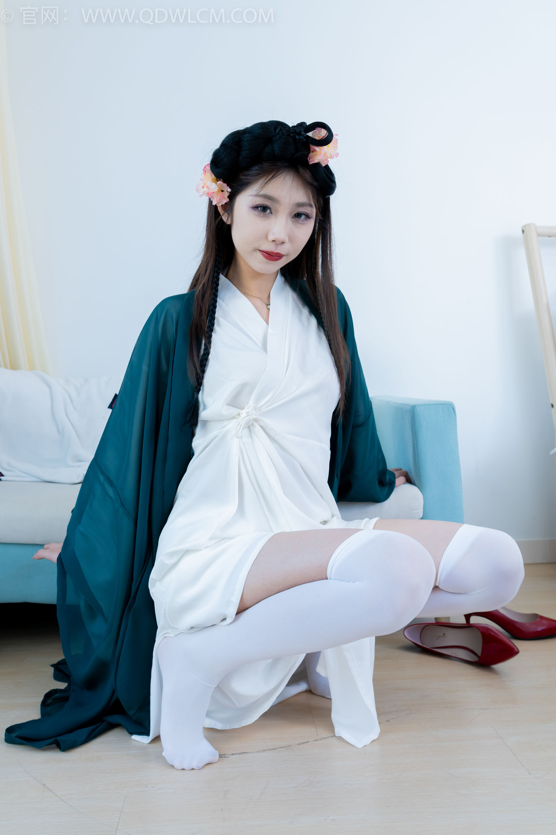 物恋传媒 No.2212 泡泡 - 一滴泪/(200P)