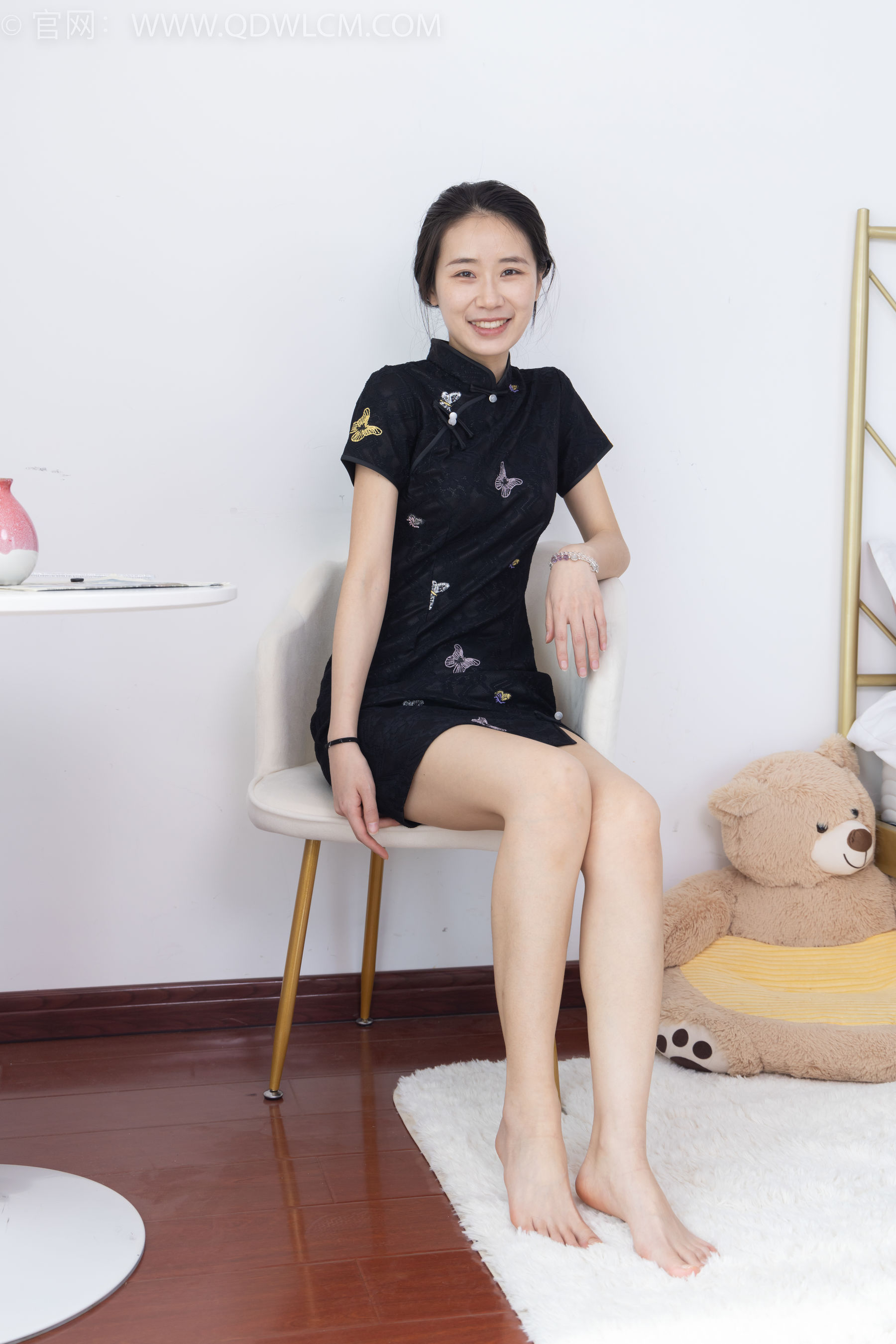 物恋传媒 No.2213 菜菜 - 烟花短暂/(203P)