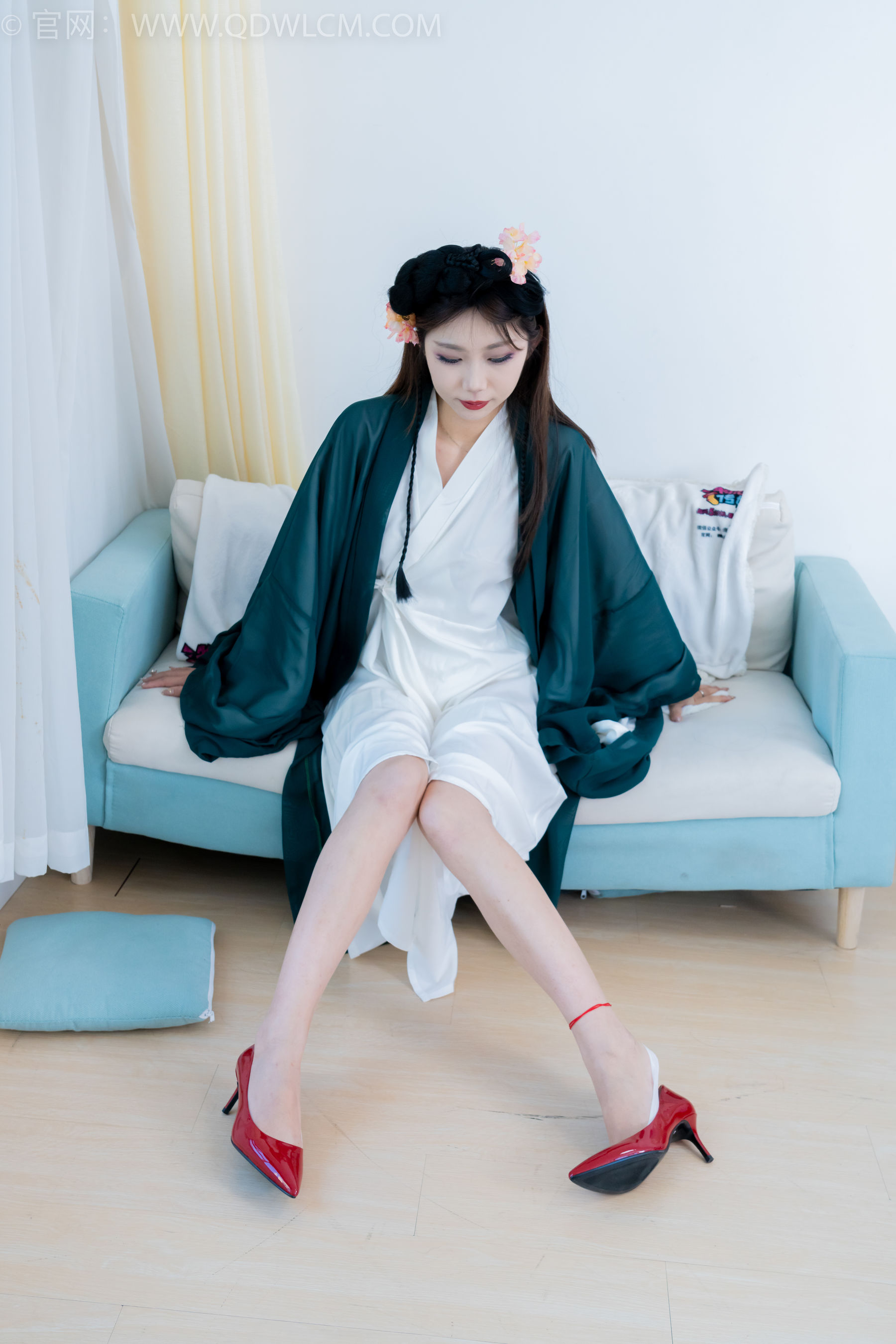 物恋传媒 No.2212 泡泡 - 一滴泪/(200P)