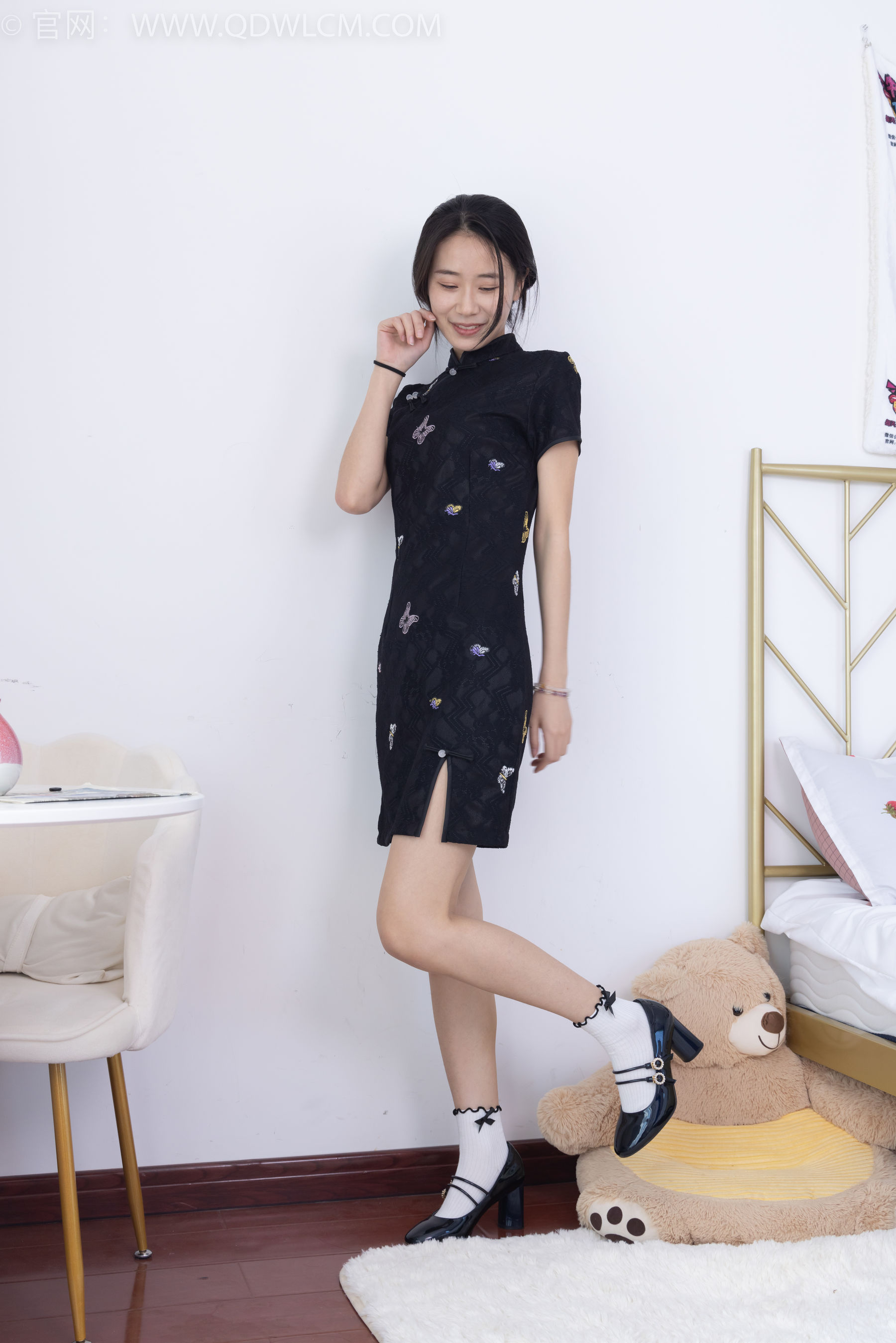 物恋传媒 No.2213 菜菜 - 烟花短暂/(203P)