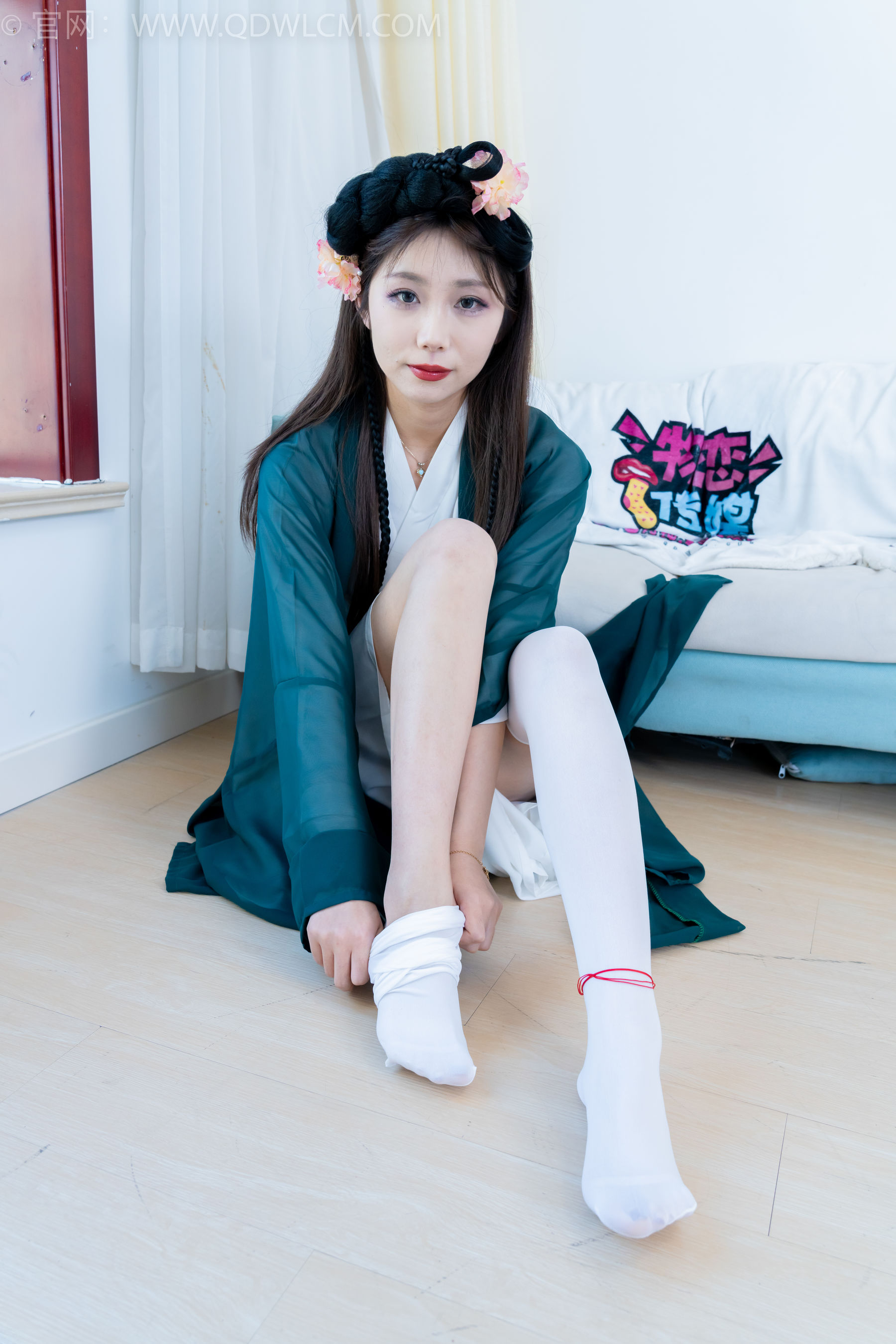 物恋传媒 No.2212 泡泡 - 一滴泪/(200P)