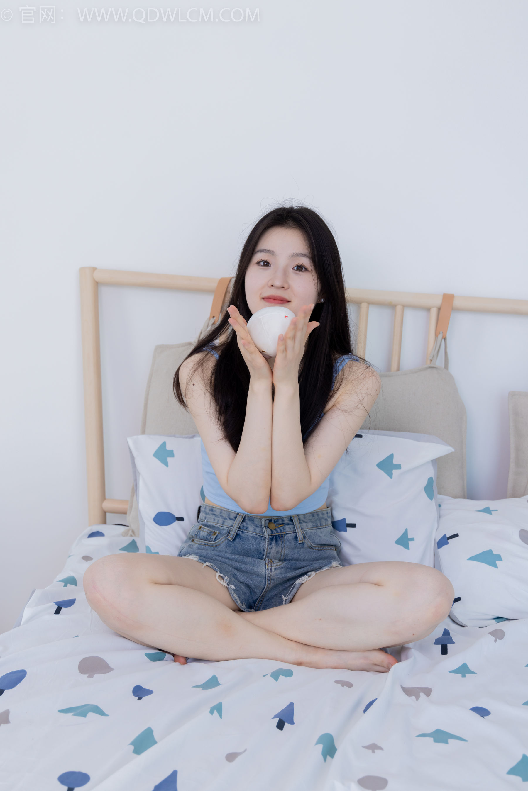 物恋传媒 No.2207 青柠 - 火红的夕阳/(180P)