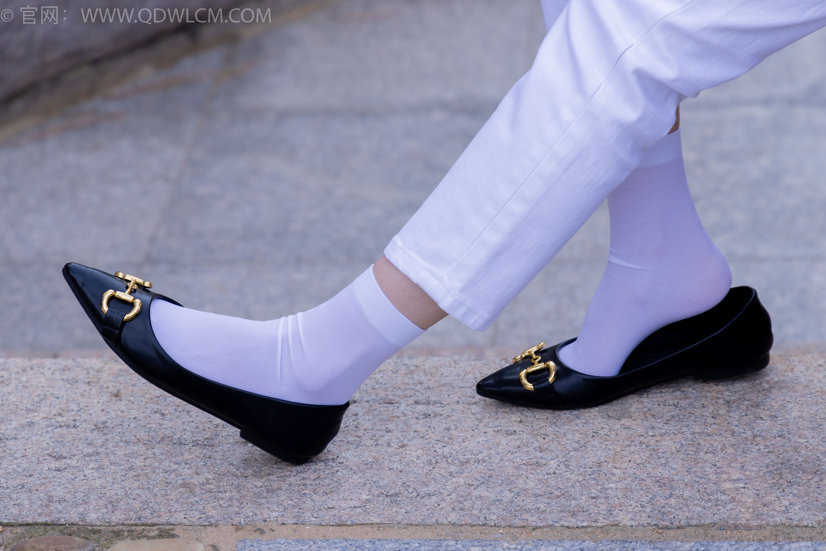 物恋传媒 No.2209 恬恬 - 久违的出游/(250P)