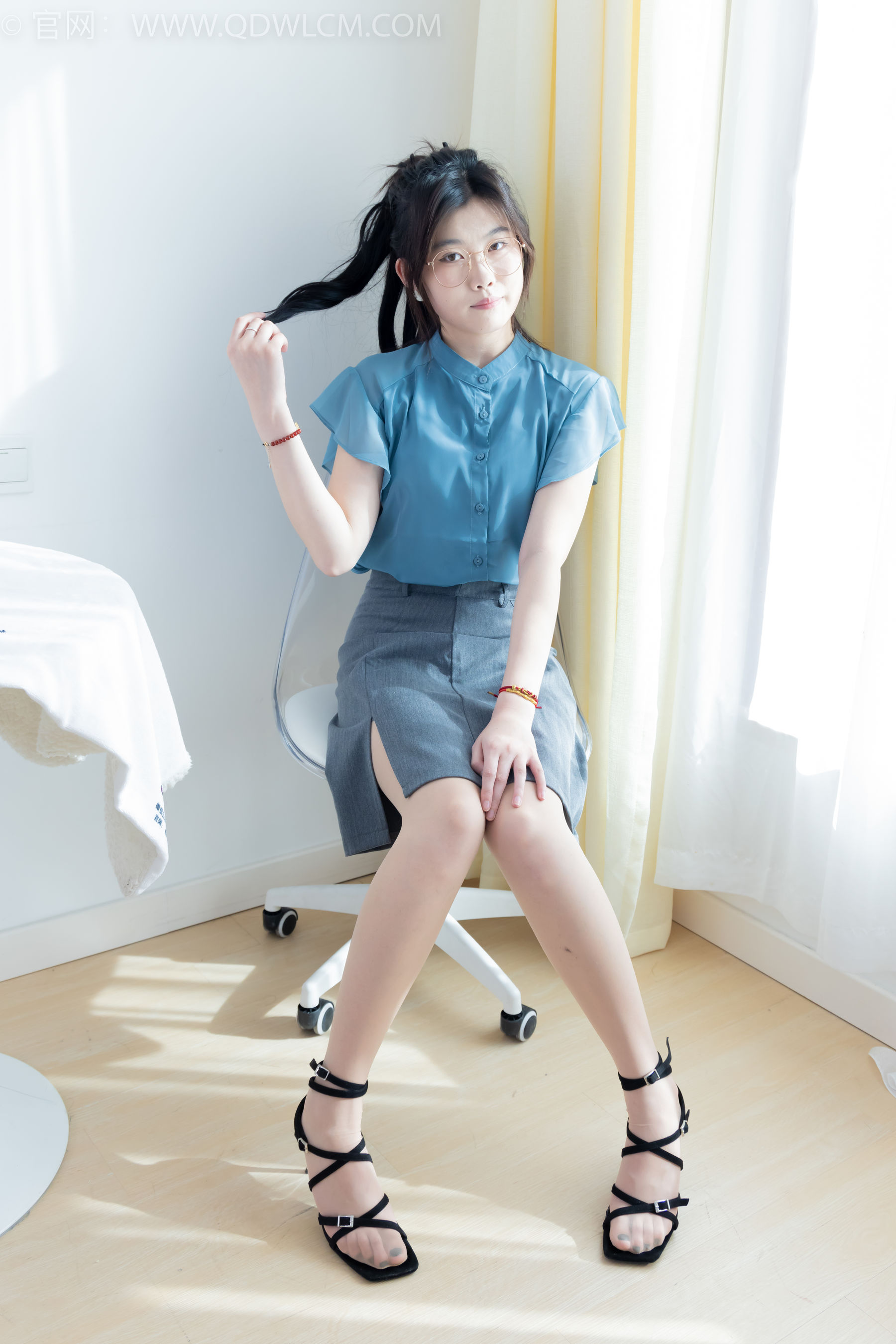 物恋传媒 No.2205 樱桃 - 东霜不会迟到/(150P)