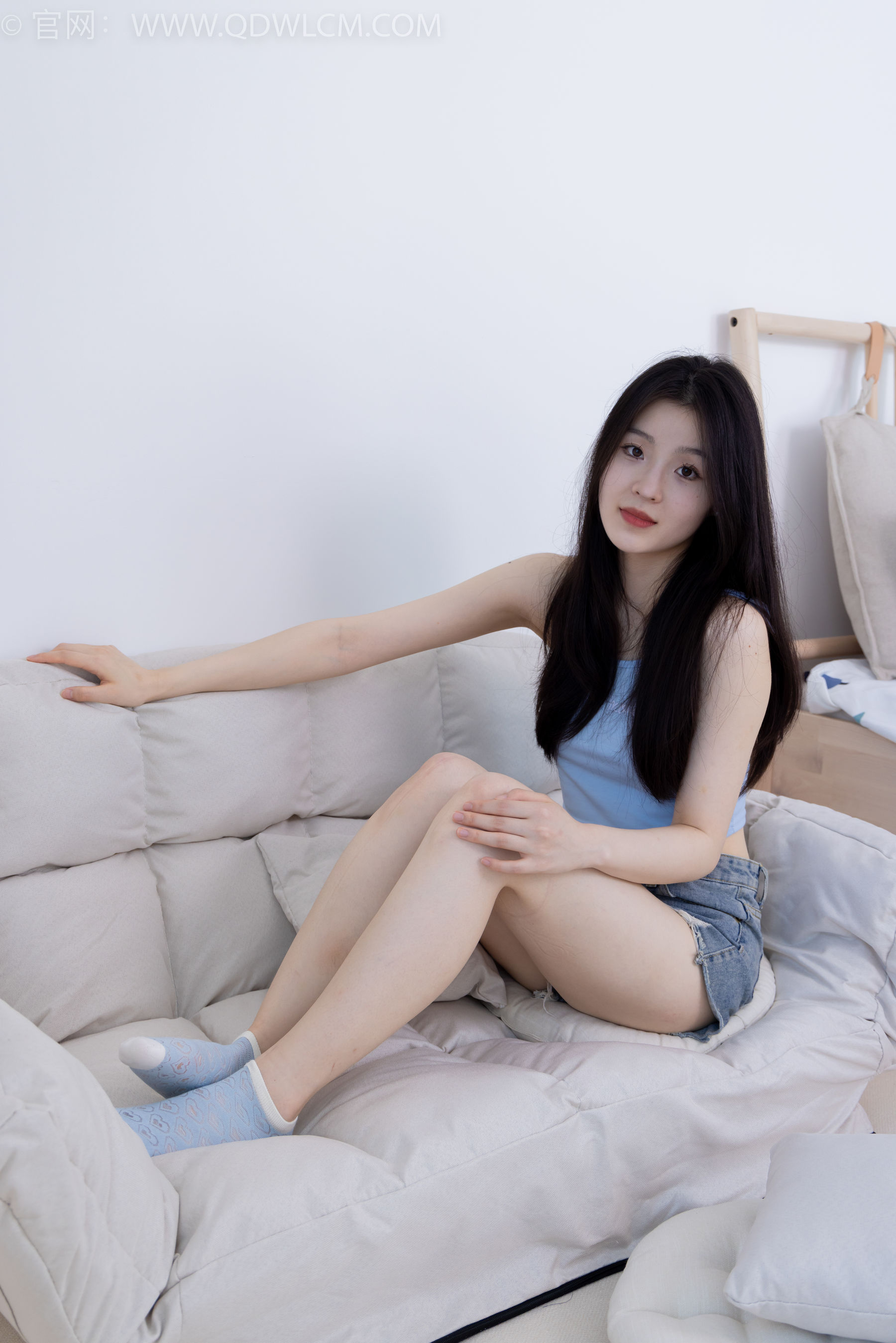 物恋传媒 No.2207 青柠 - 火红的夕阳/(180P)