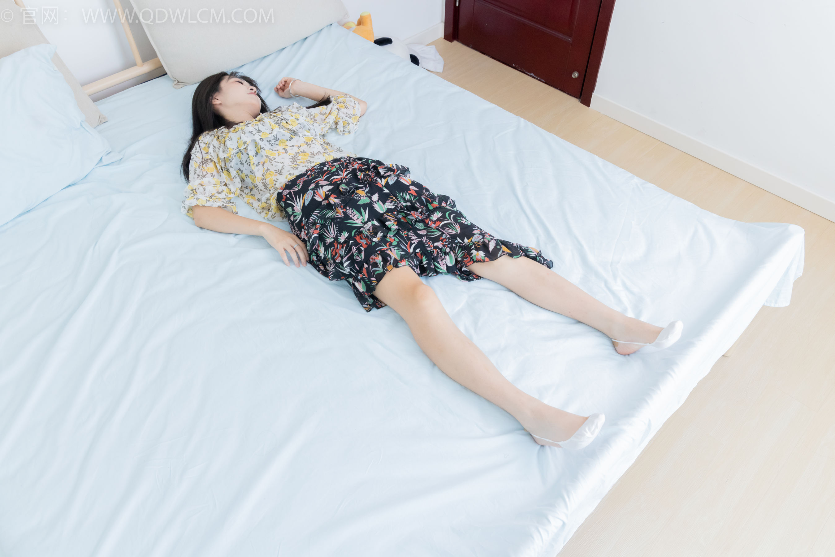 物恋传媒 No.2200 嘉木 - 圈圈年轮/(170P)