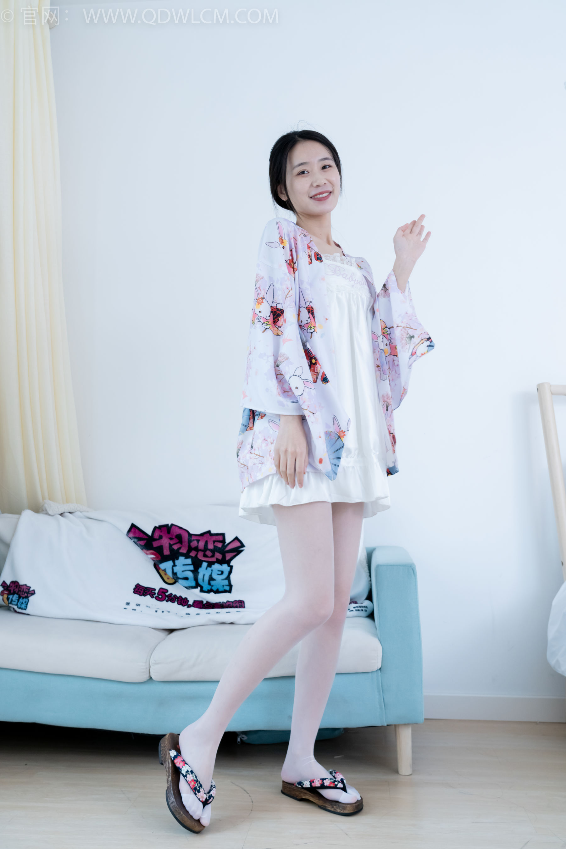 物恋传媒 No.2198 菜菜 - 手中的沙/(230P)