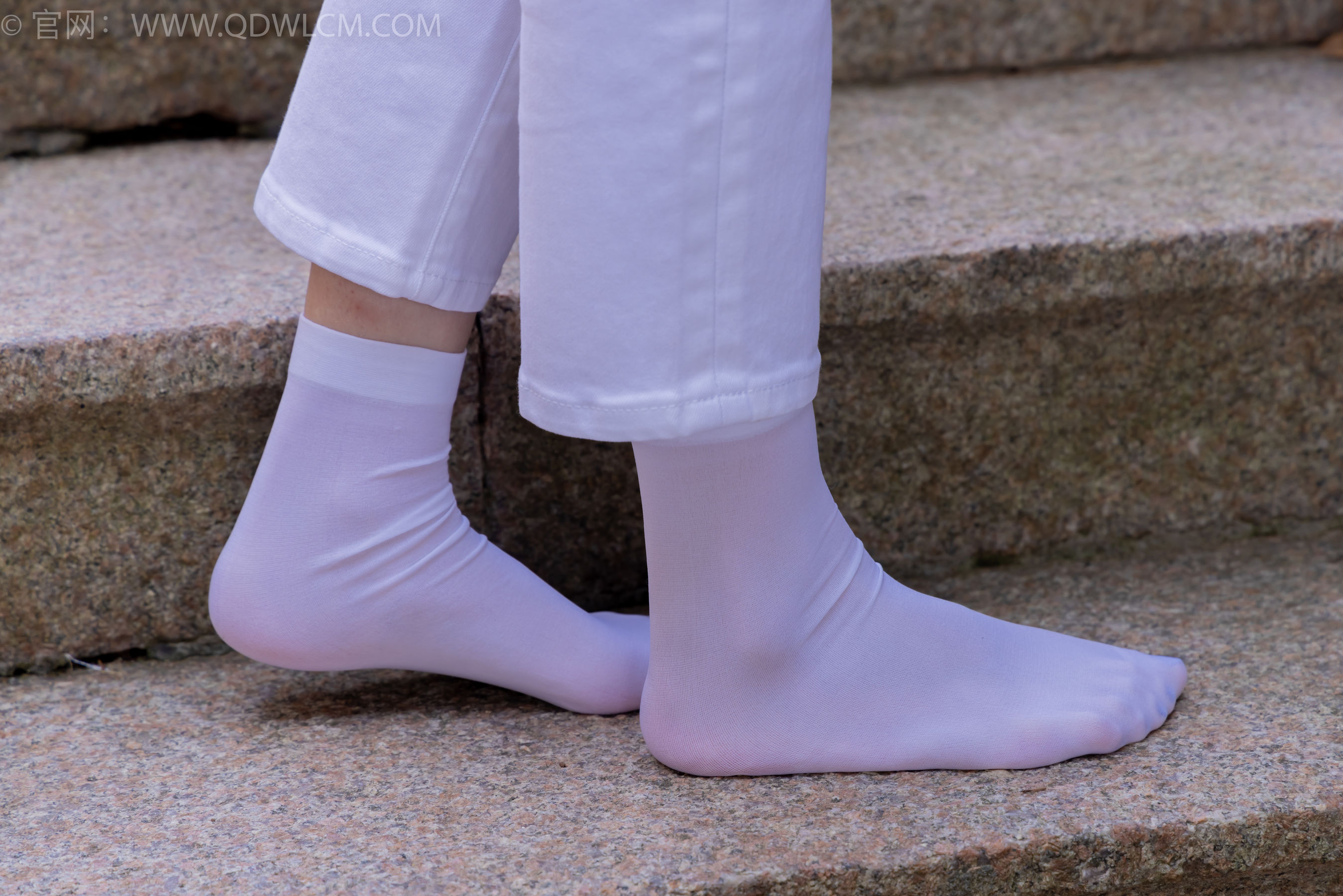 物恋传媒 No.2209 恬恬 - 久违的出游/(250P)