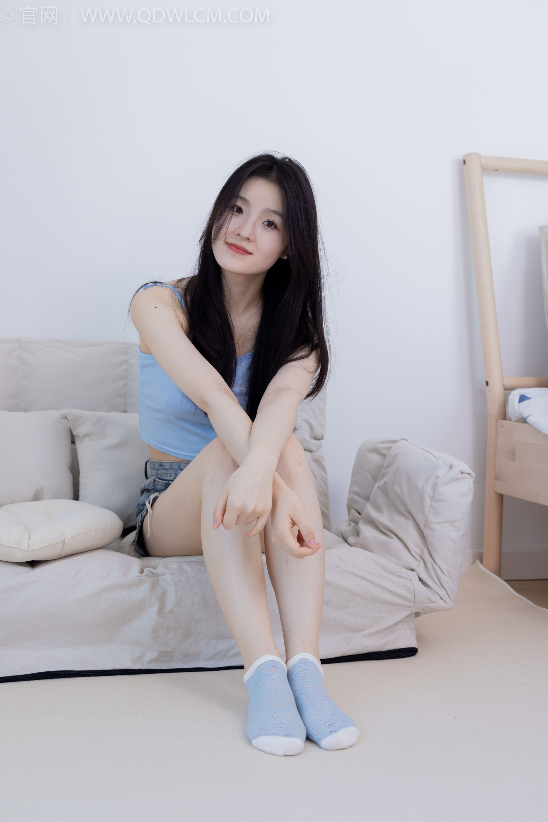 物恋传媒 No.2207 青柠 - 火红的夕阳/(180P)