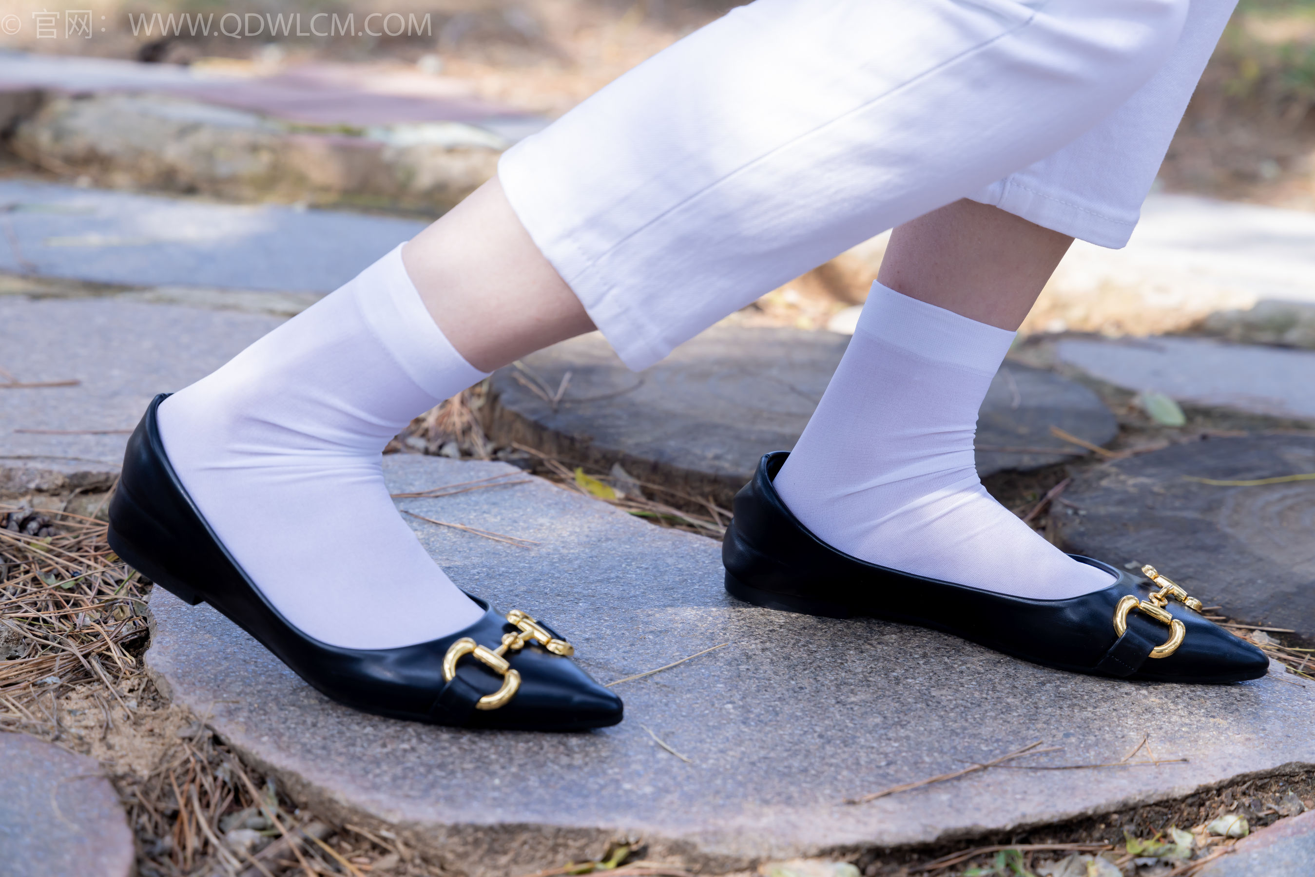 物恋传媒 No.2209 恬恬 - 久违的出游/(250P)