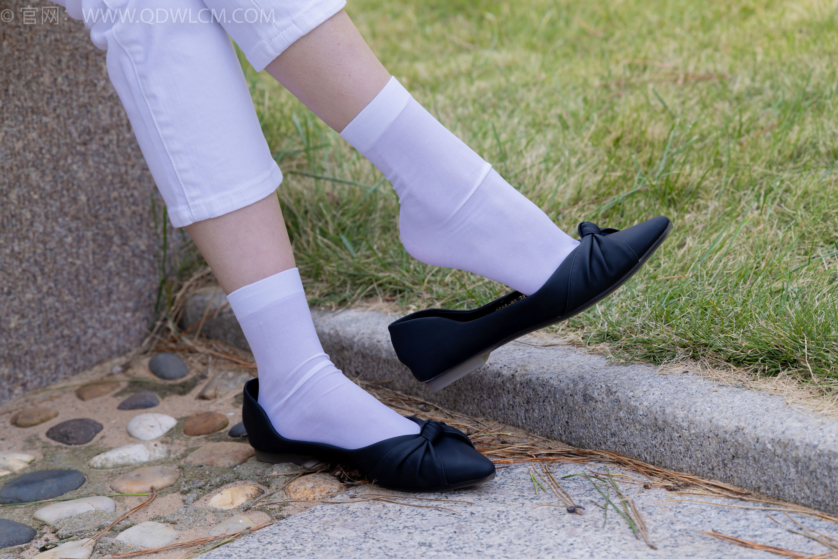 物恋传媒 No.2209 恬恬 - 久违的出游/(250P)